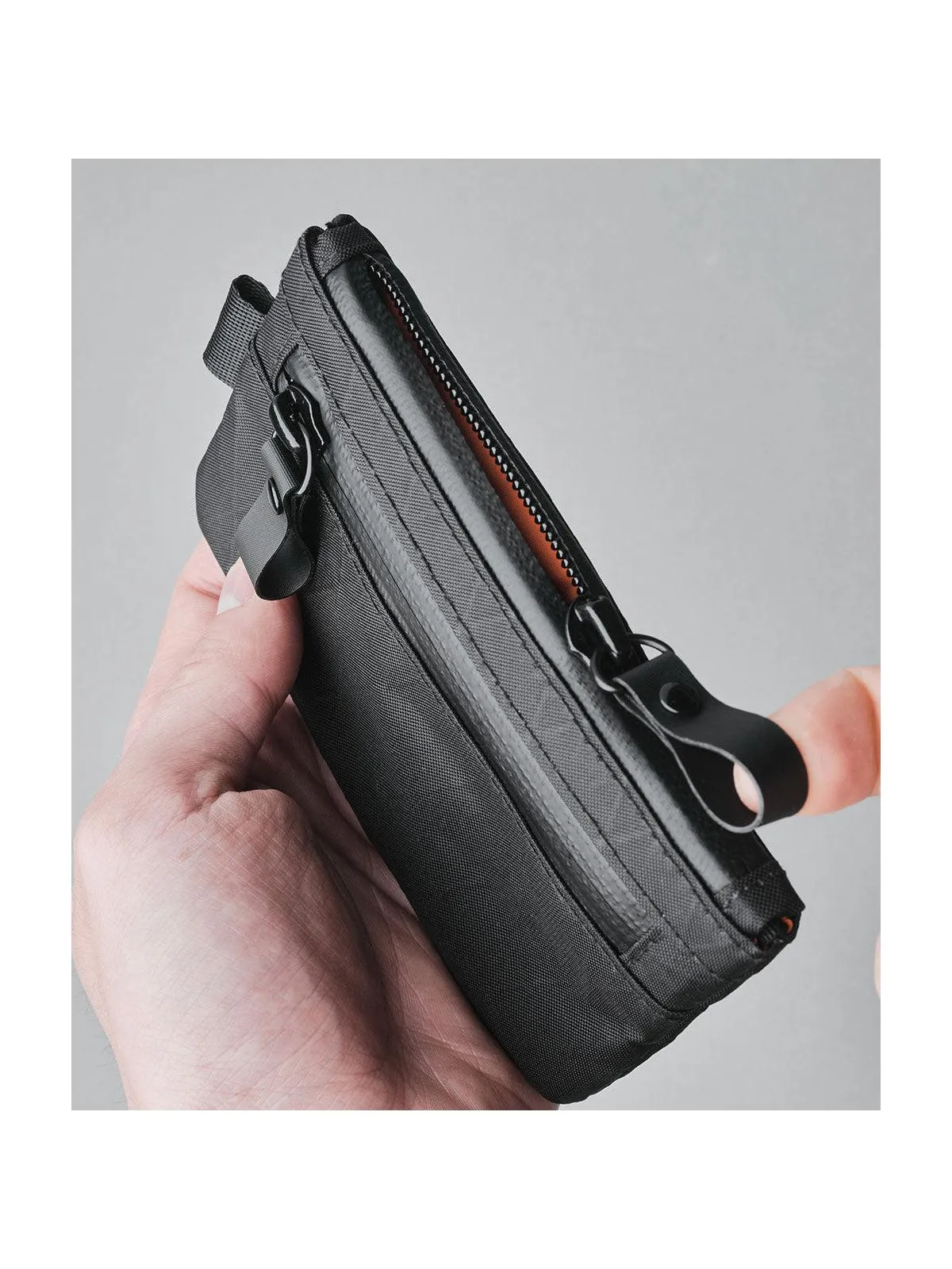 Alpaka Zip Pouch Black VX42
