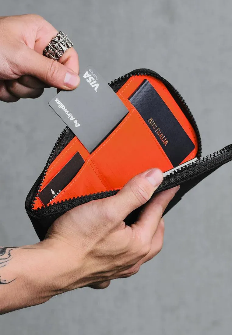 Alpaka Zip Travel Wallet