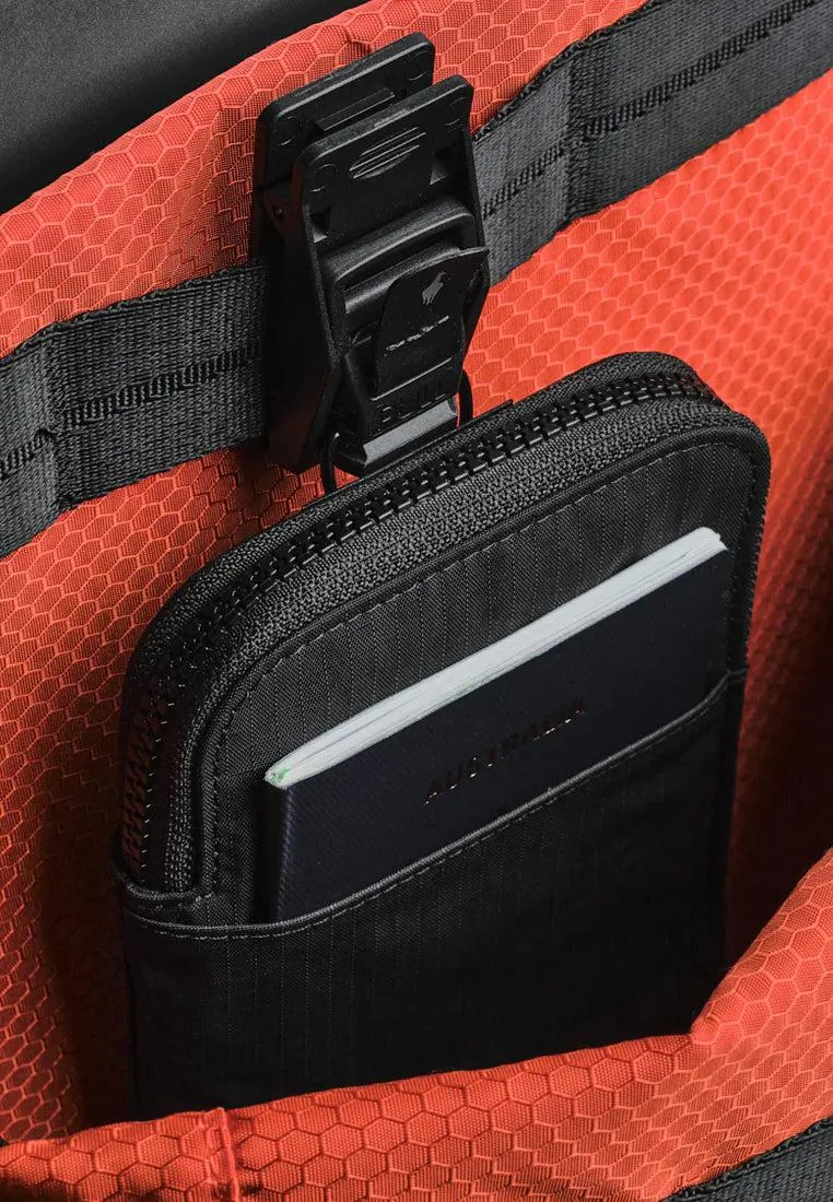 Alpaka Zip Travel Wallet