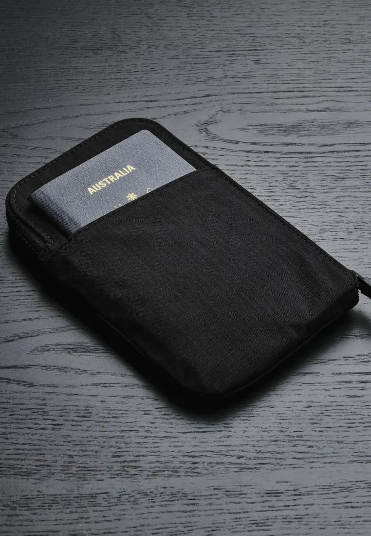 Alpaka Zip Travel Wallet