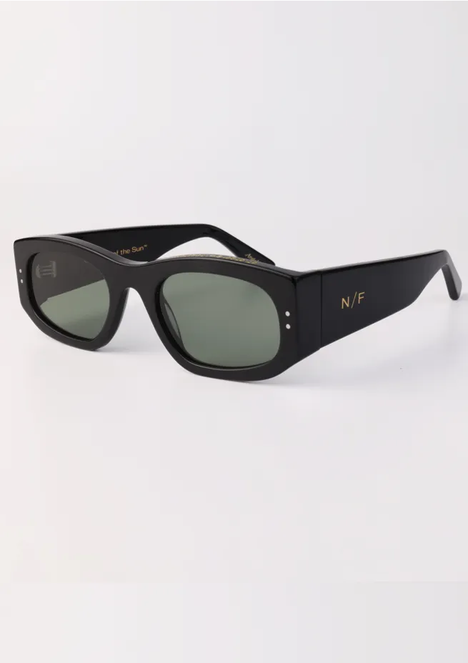 Arataki Polished Black