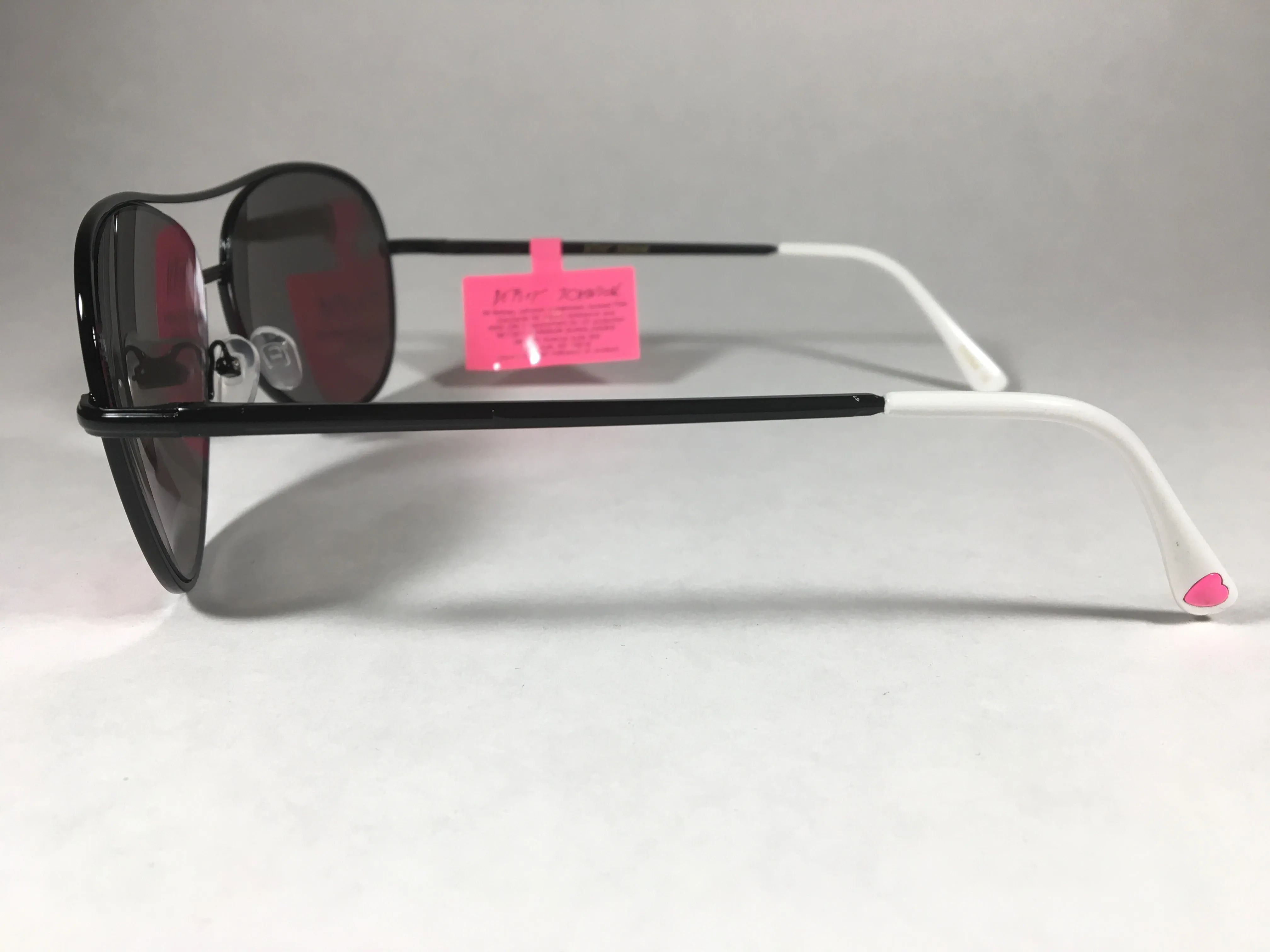 Betsey Johnson BJ462122 Aviator Sunglasses Black Metal Silver Mirror Lens White Feet