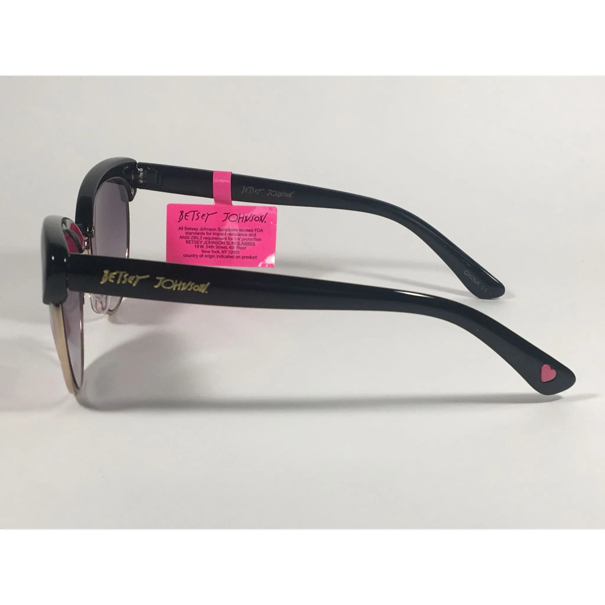 Betsey Johnson Catty Club Sunglasses Black Gold Gray Smoke Gradient Cat Eye