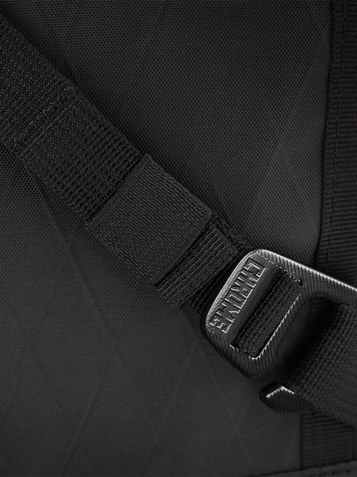 Chrome Industries BLCKCHRM 22X Bravo 3.0