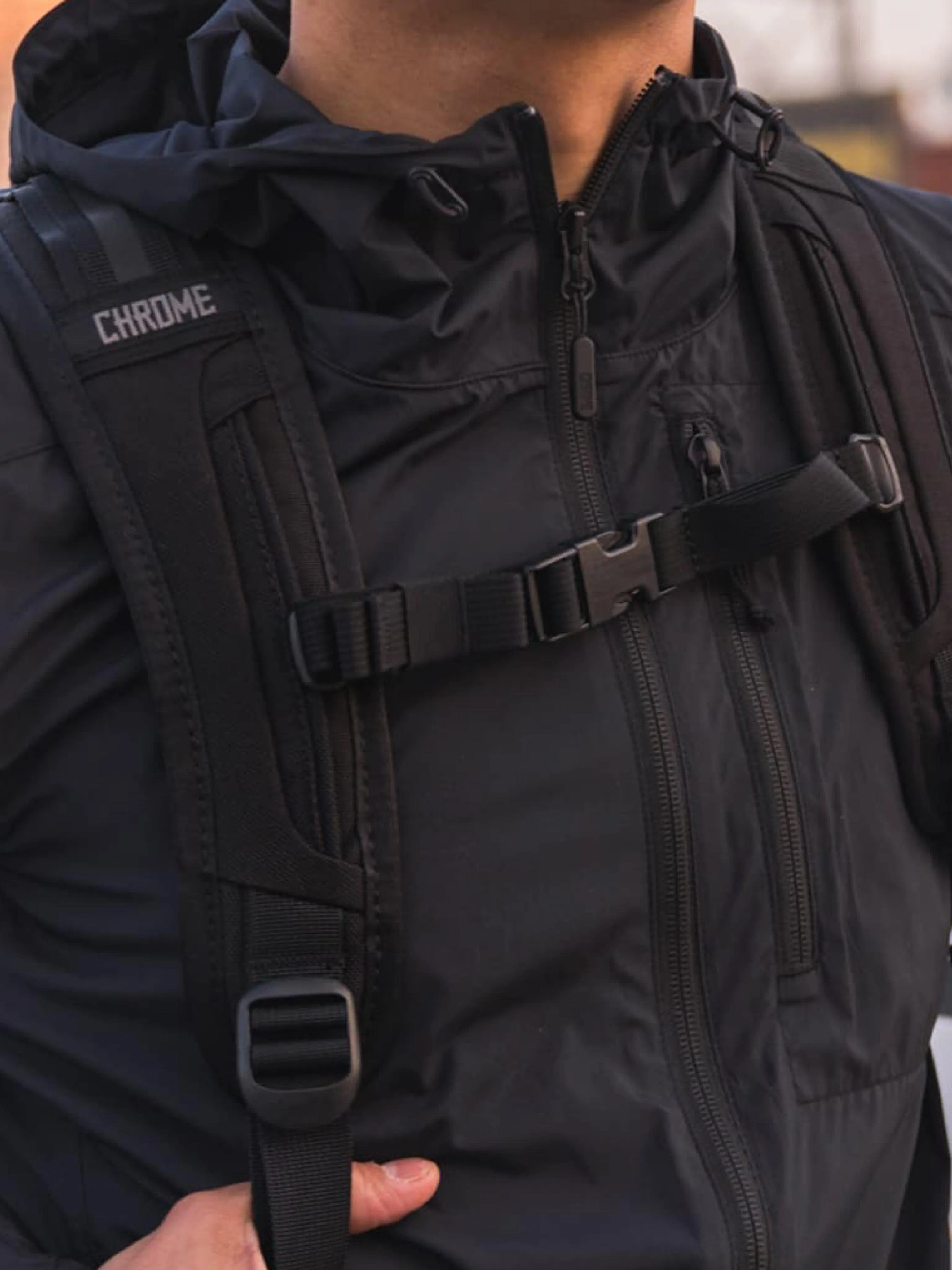 Chrome Industries BLCKCHRM 22X Bravo 3.0