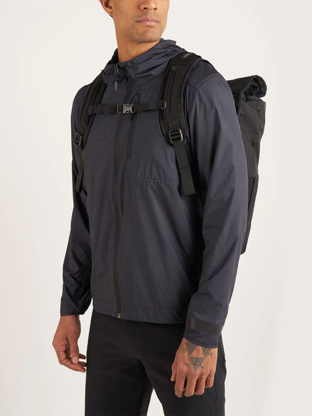 Chrome Industries BLCKCHRM 22X Bravo 3.0