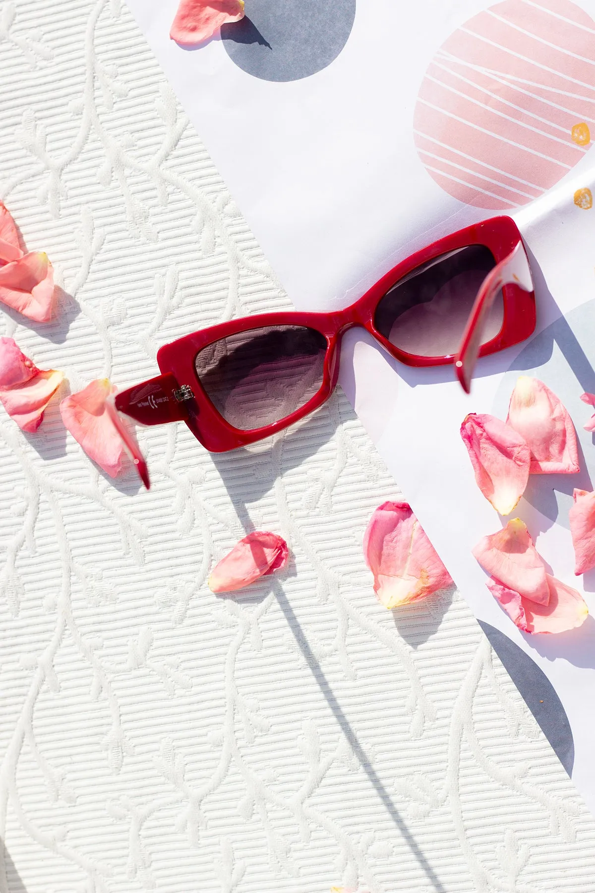 Chunky Triangle Cat Eye Sunglasses