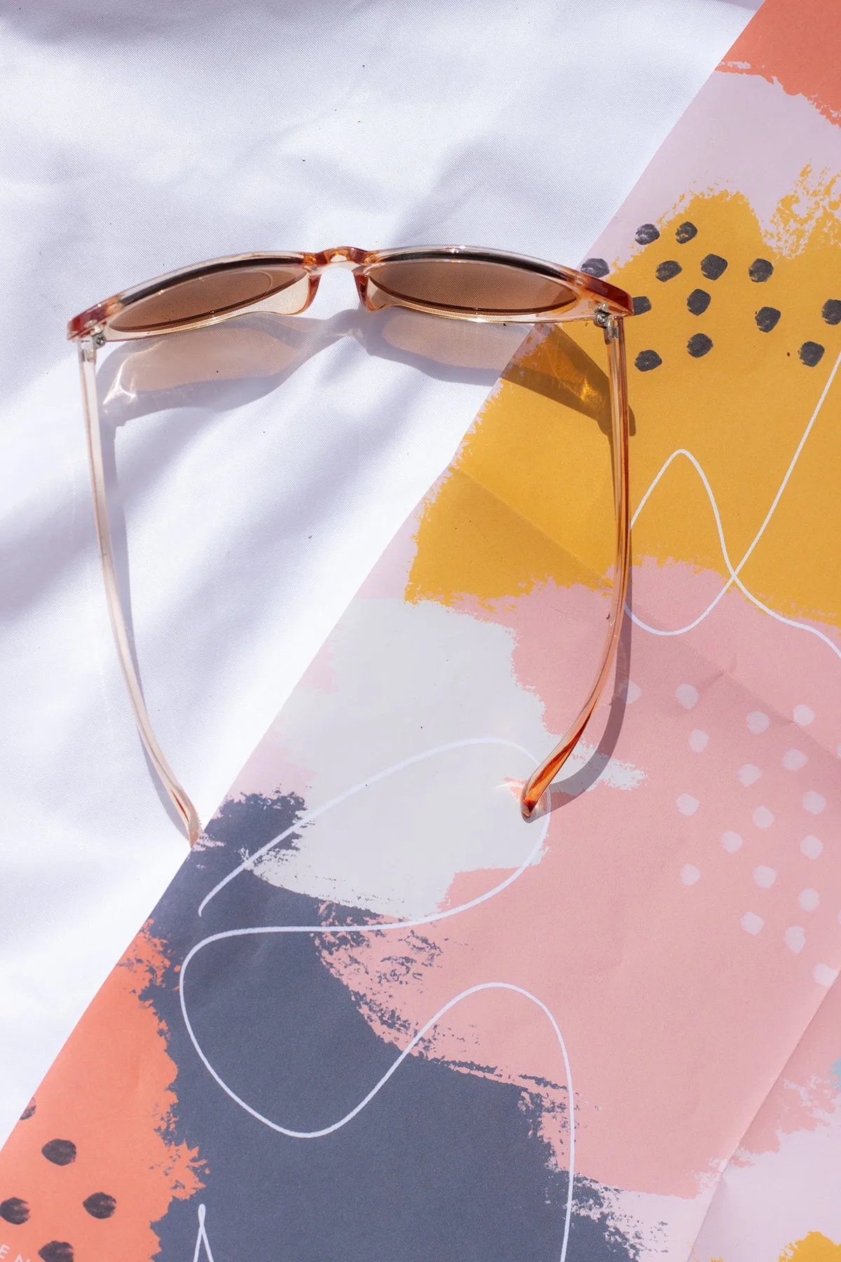 Curved Classic Cat Eye Sunglasses