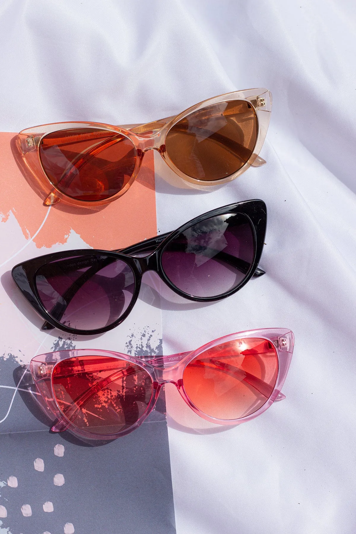 Curved Classic Cat Eye Sunglasses