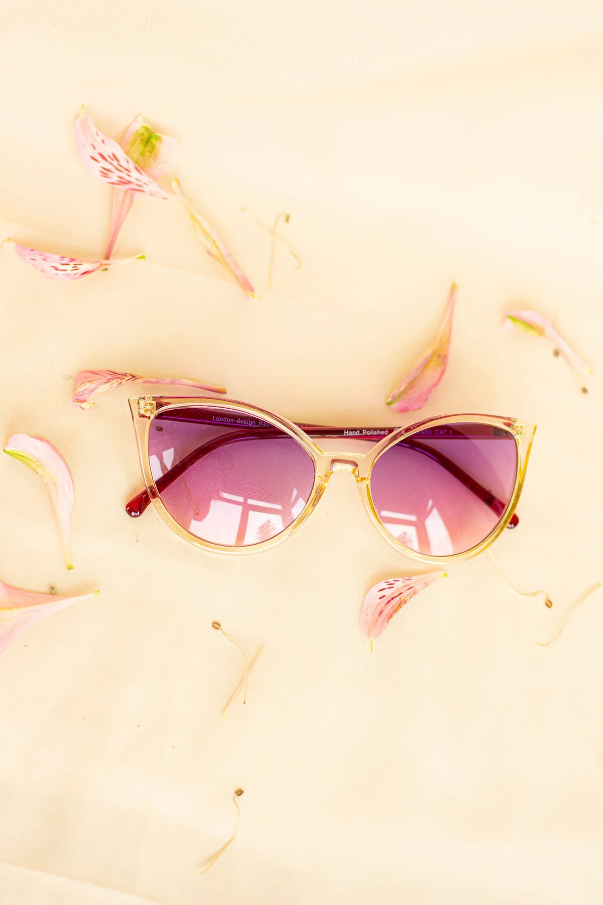 Delicate Large Cat Eye Sunglasses