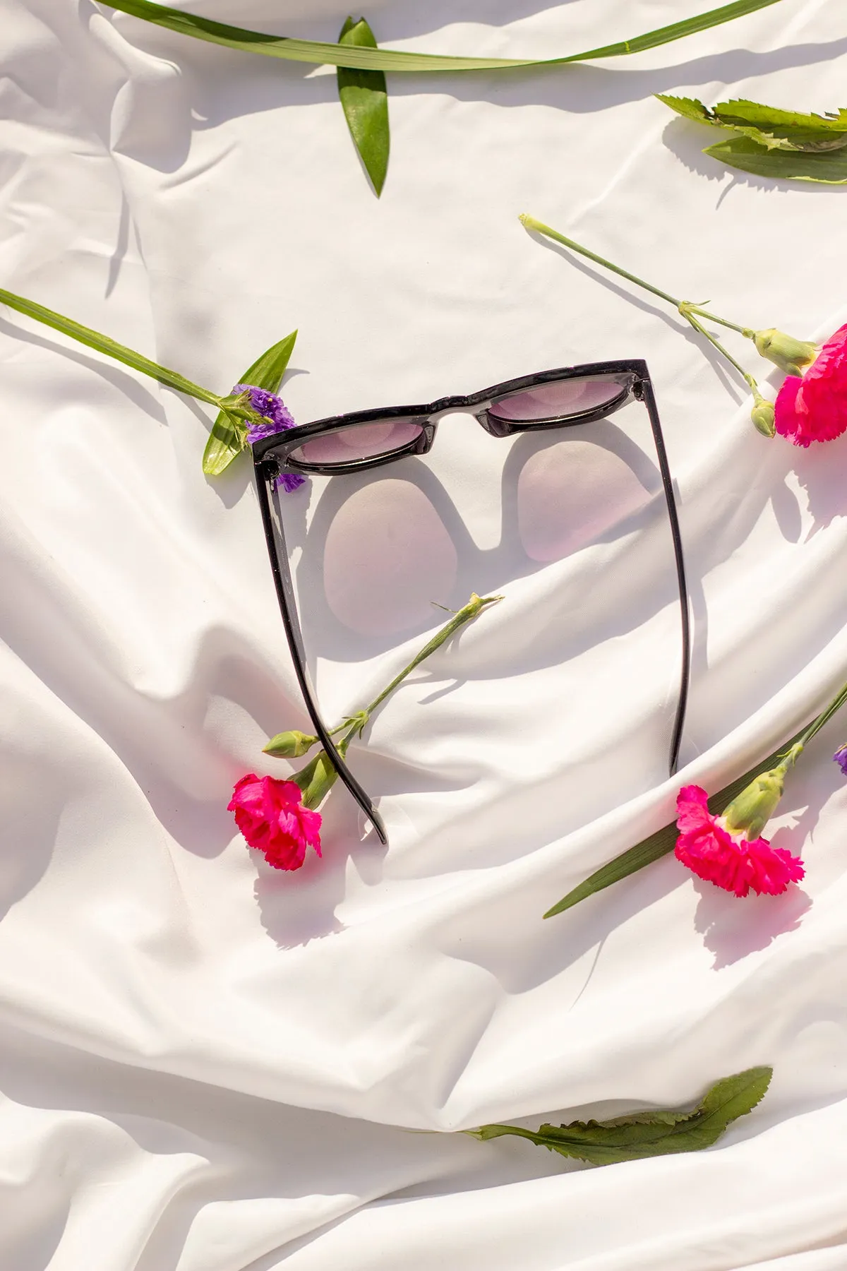 Diagonal Cut Cat Eye Oval Sunglasses