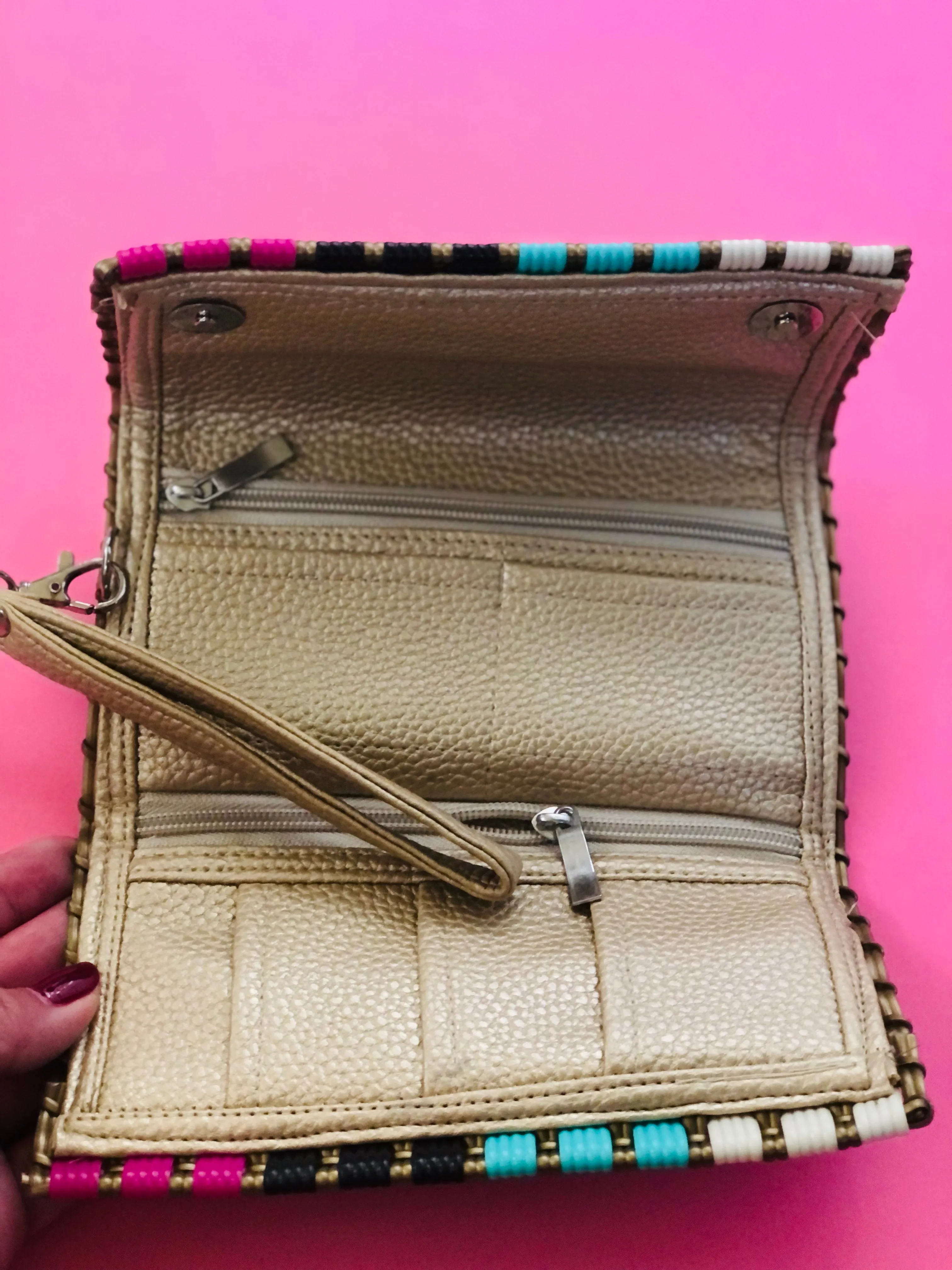 Fabiola Wallet Metropolitana