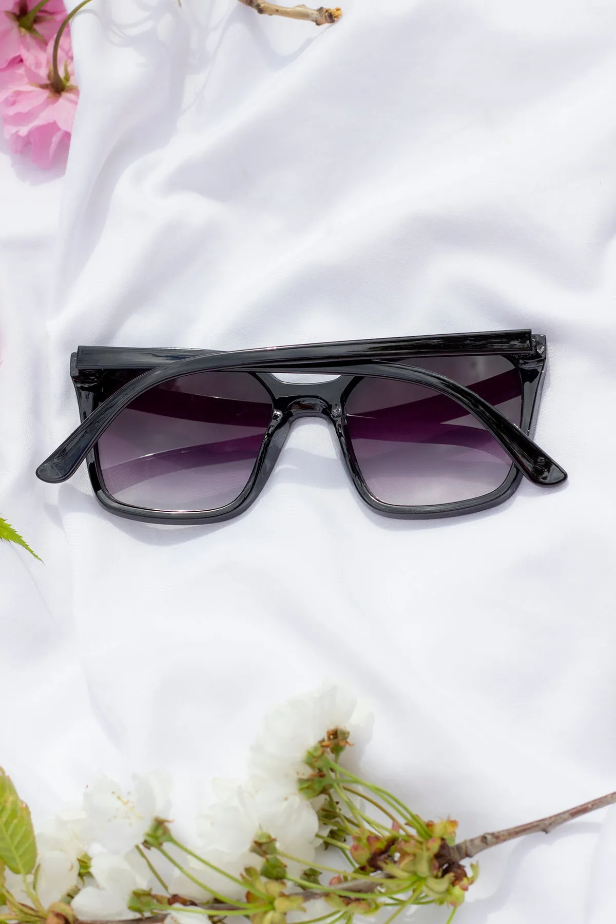 Full Lens Cat Eye Point Sunglasses
