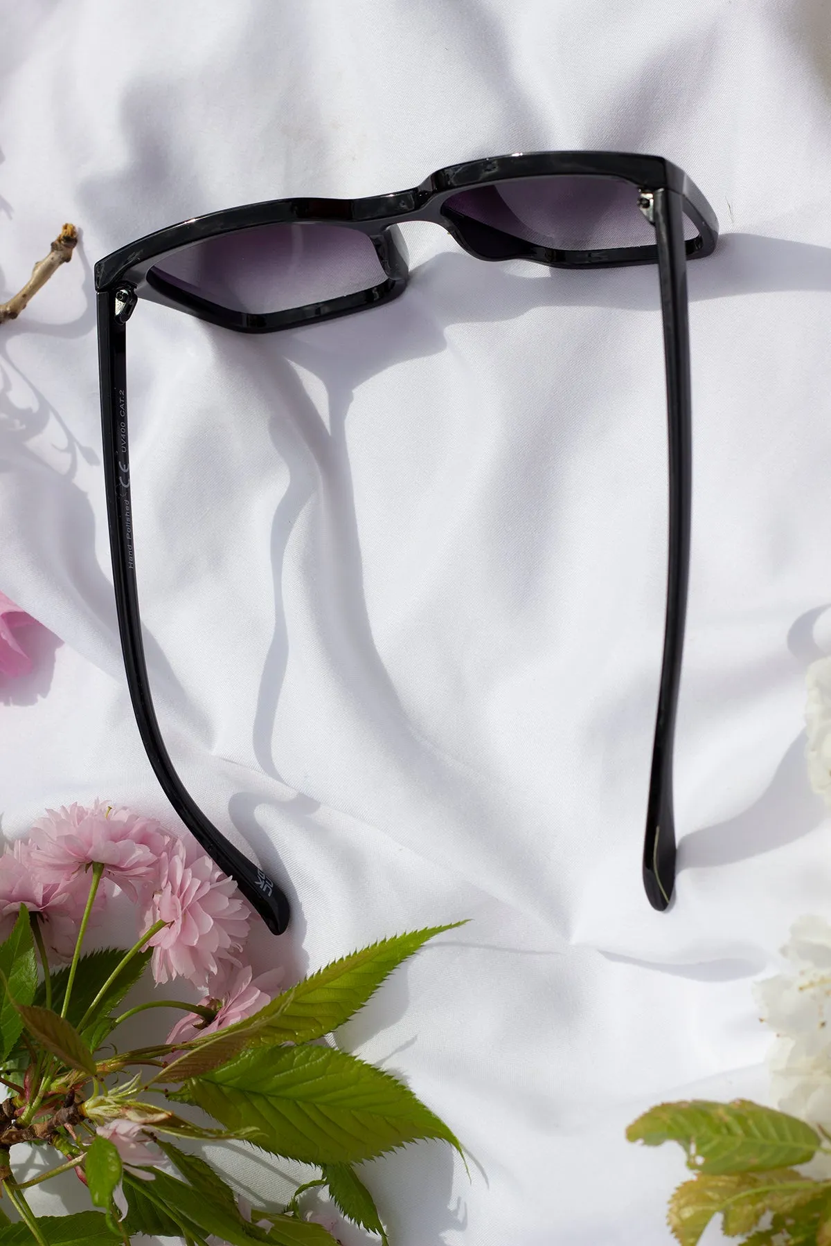 Full Lens Cat Eye Point Sunglasses