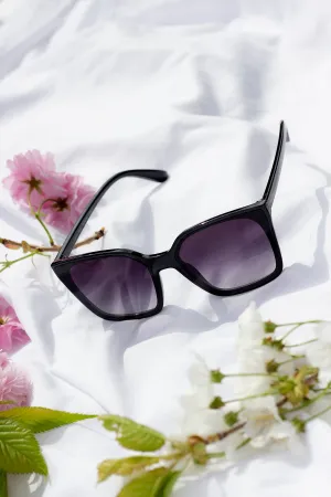 Full Lens Cat Eye Point Sunglasses