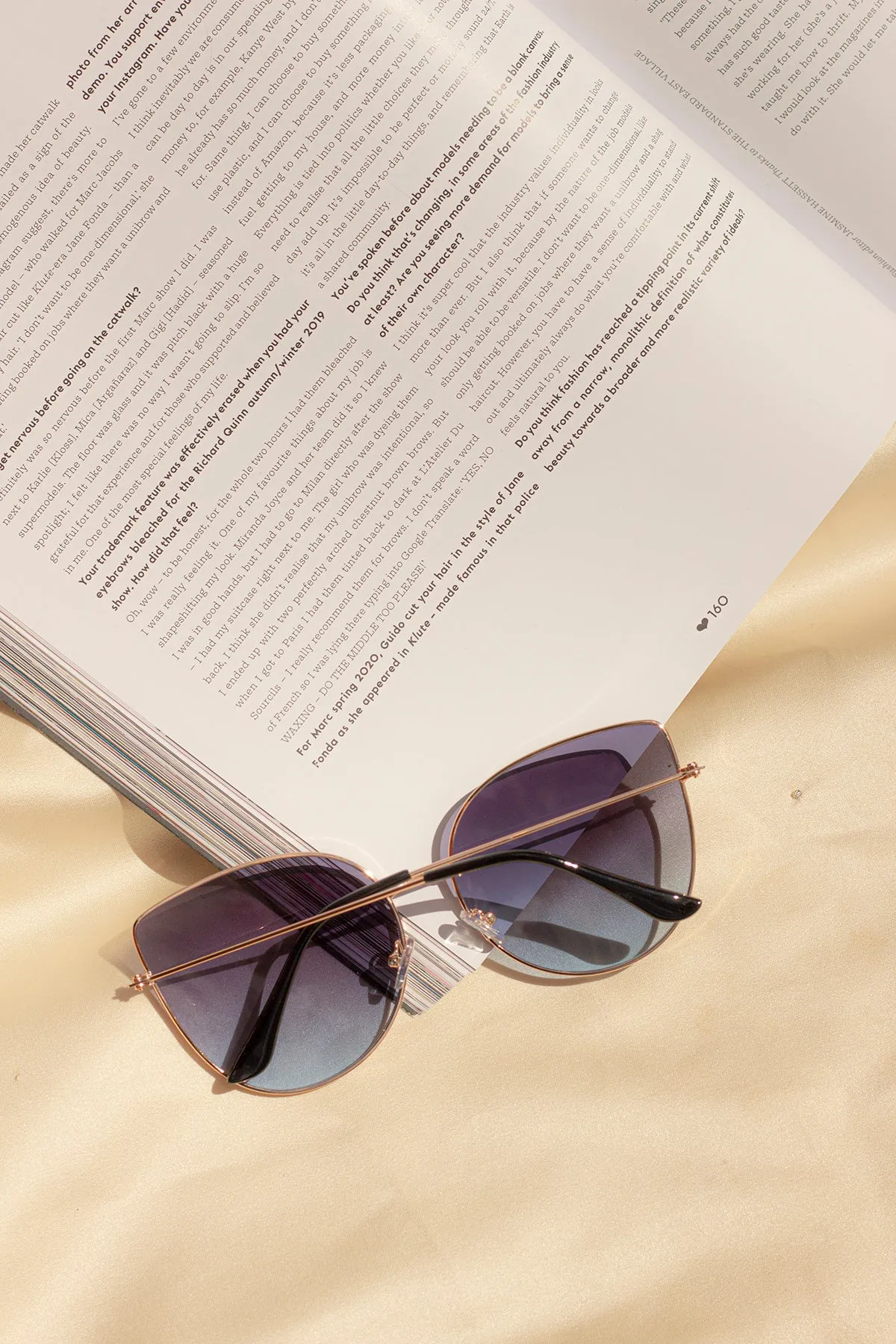 Gradient Tint Butterfly Wire Frame Cat Eye Sunglasses