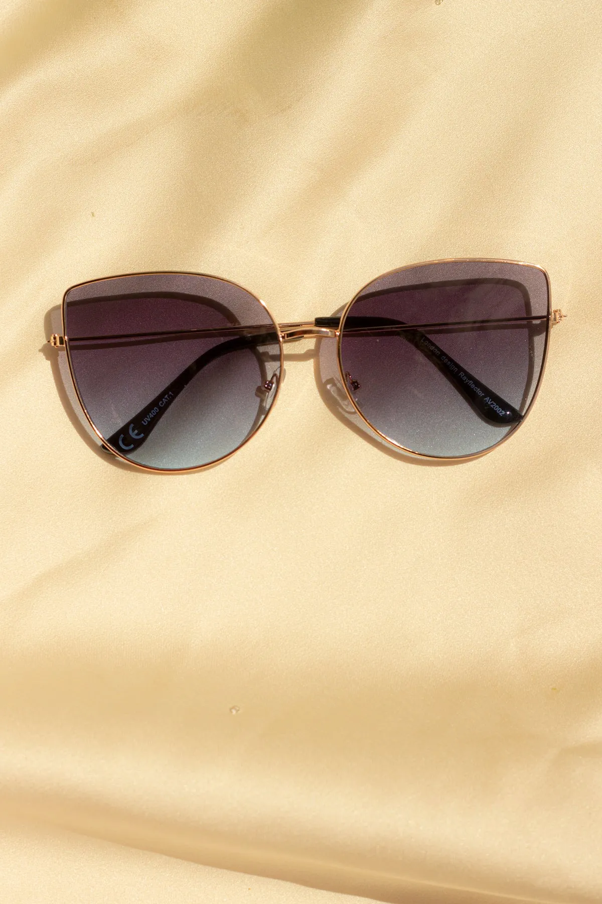 Gradient Tint Butterfly Wire Frame Cat Eye Sunglasses