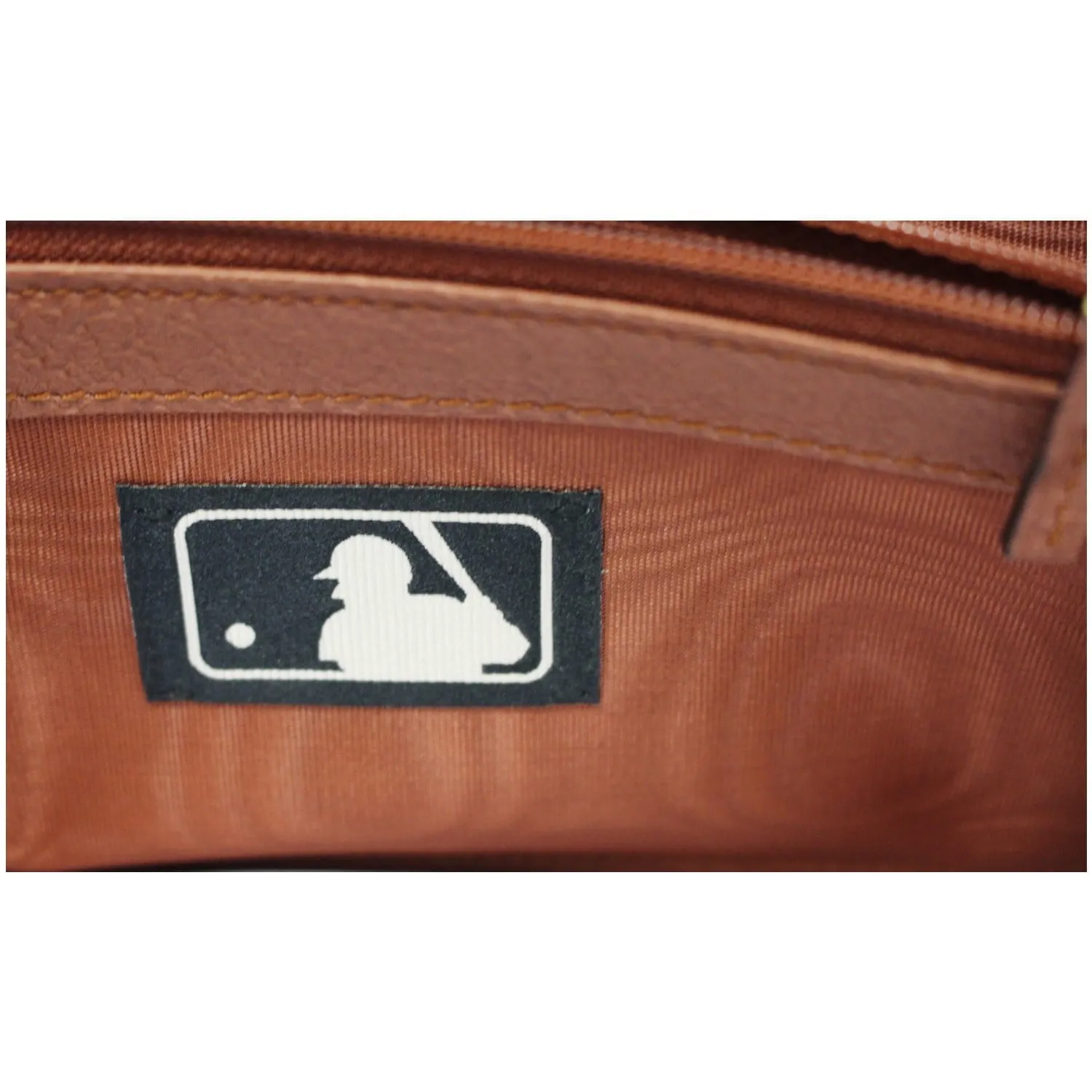 GUCCI Zip Around NY New York Yankees Patch Wallet Brown 547791 - Last Call