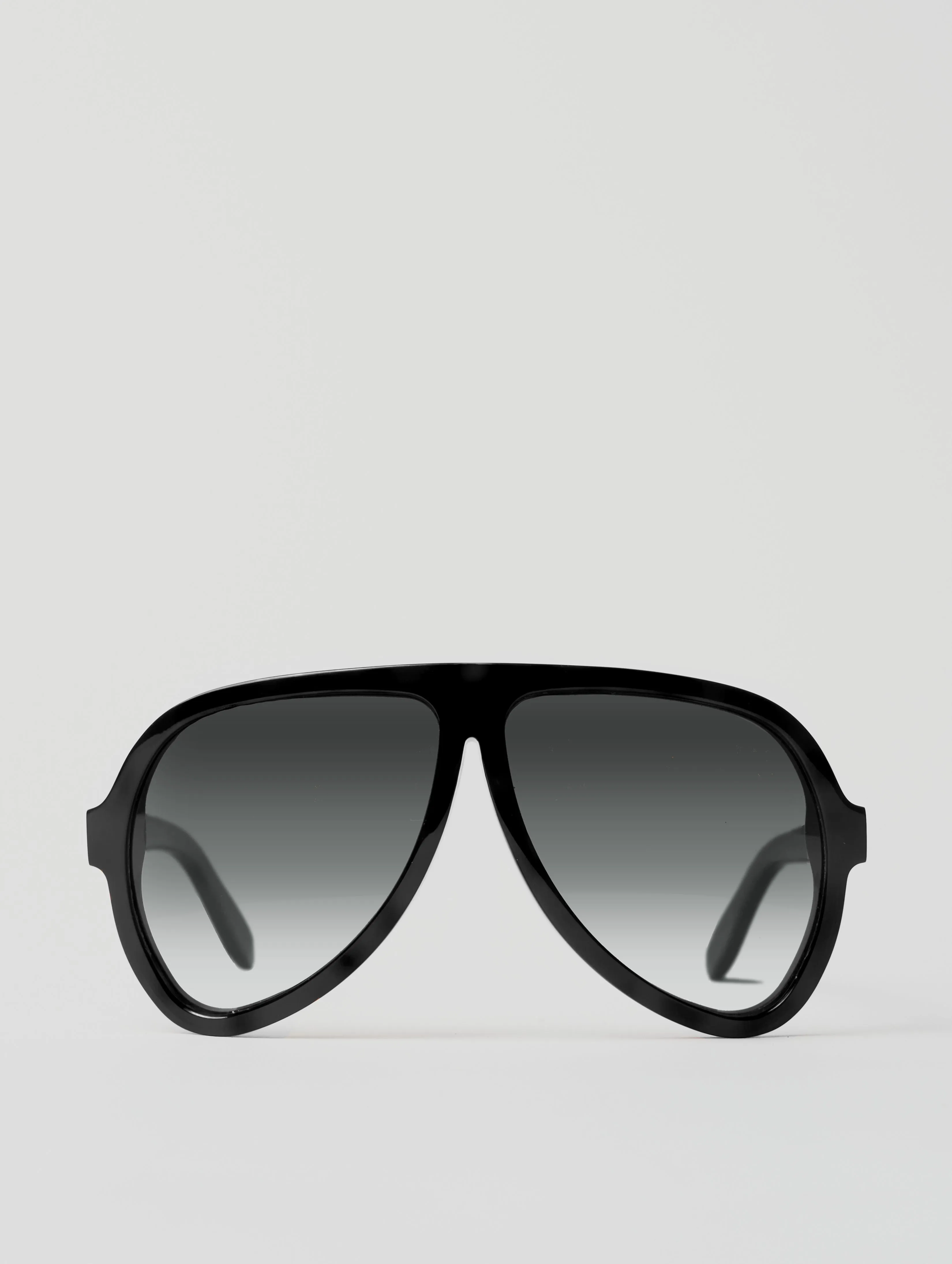 JAMES GIANT AVIATOR SUNGLASSES IN BLACK-GRAY