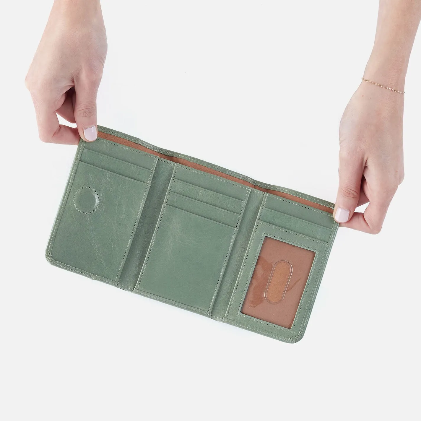 Jill Trifold Wallet In Polished Leather - Jade