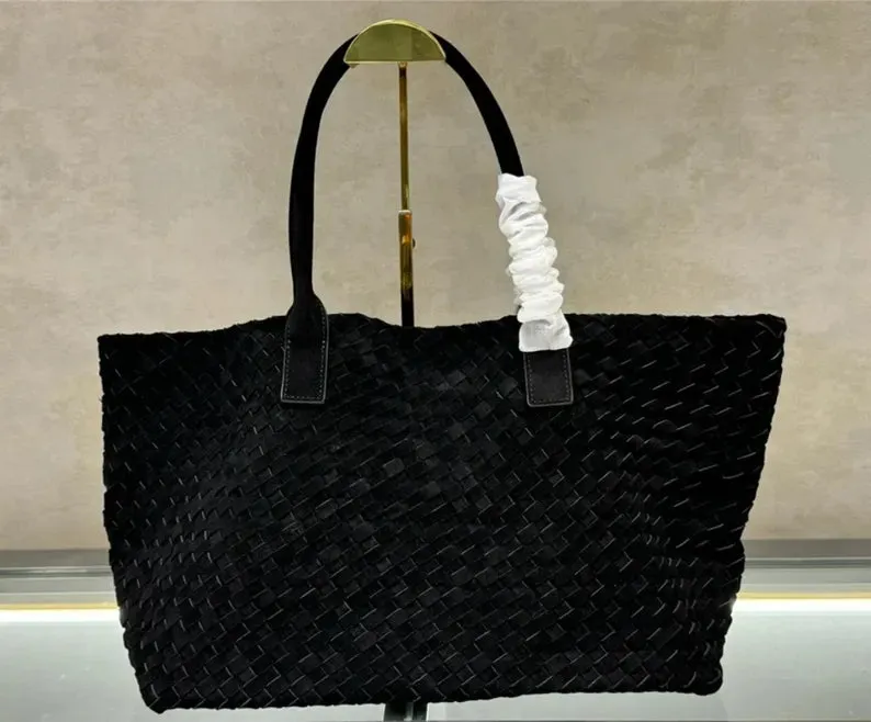 Large shopping woven suede bag
