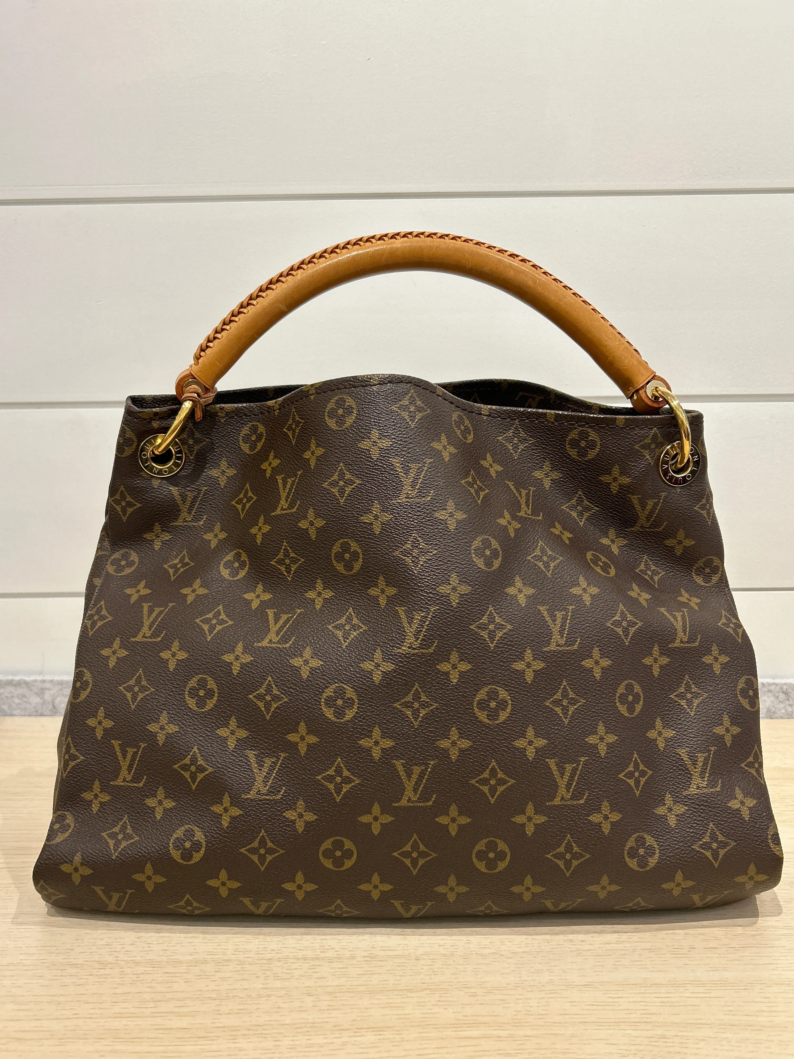 Louis Vuitton Bag, Monogram Canvas Artsy MM