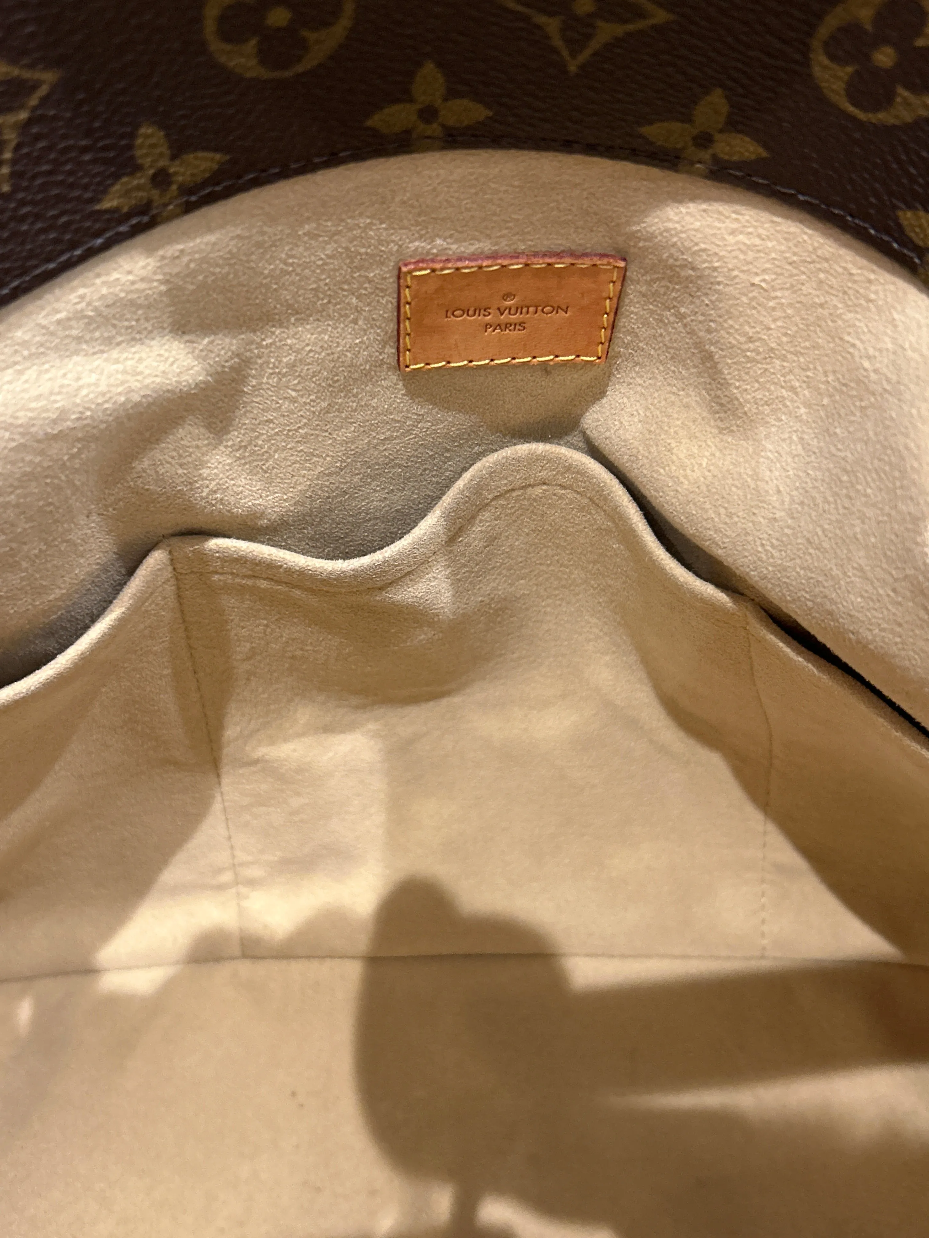 Louis Vuitton Bag, Monogram Canvas Artsy MM