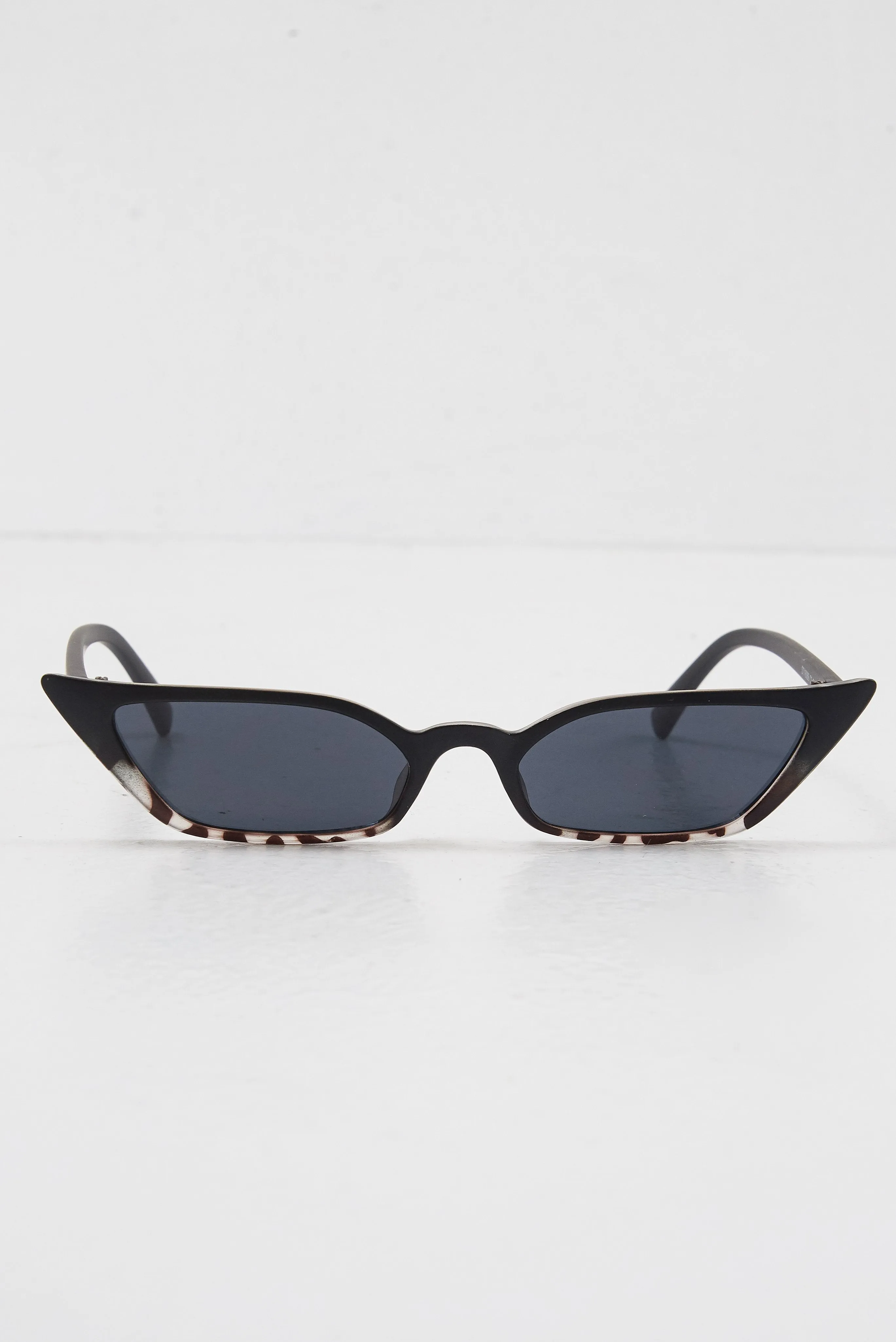 Matte Black Slim Pointed Cat Eye Sunglasses - Shelsy