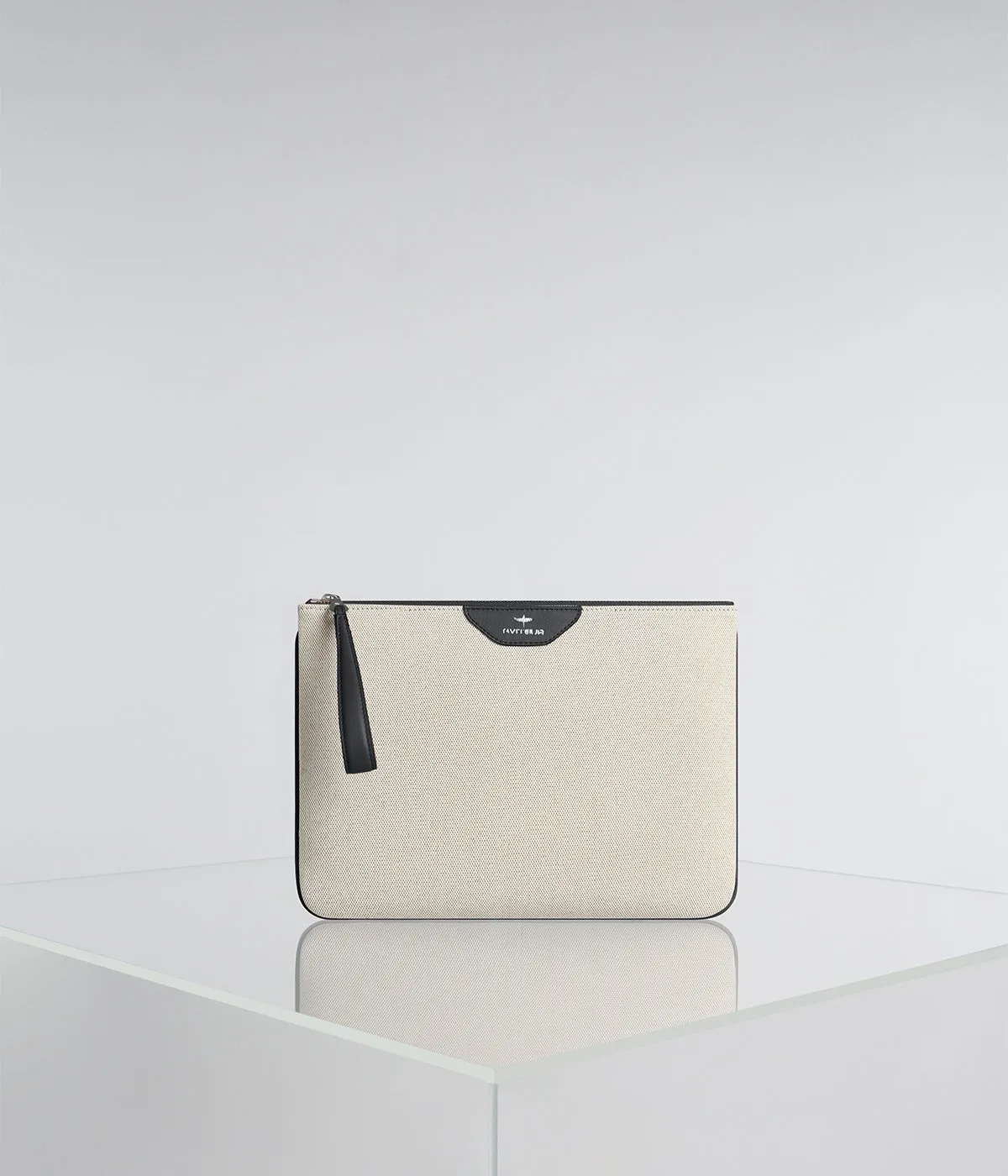 Maxi Pouch