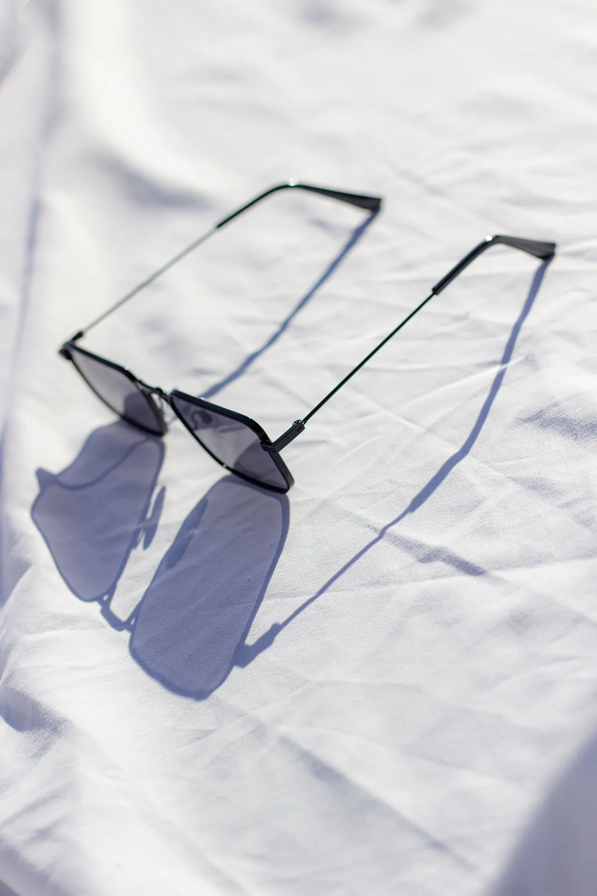 Nose Bridge Angular Rectangle Aviator Sunglasses