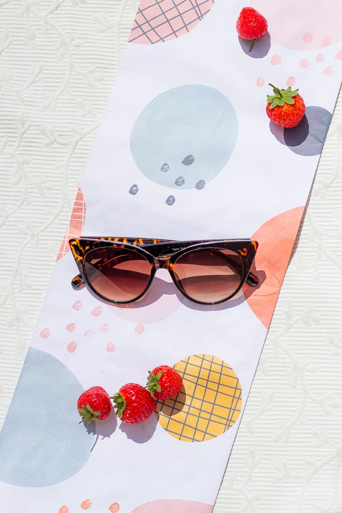 Oval Cat Eye Top Frame Sunglasses