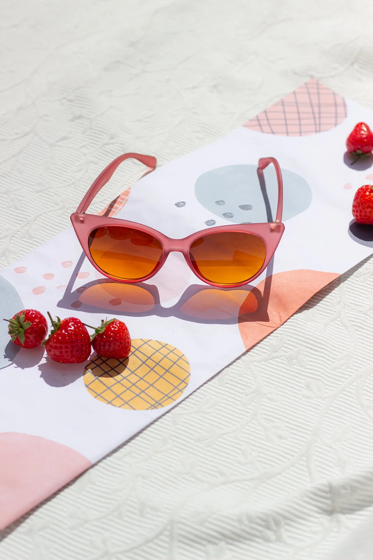 Oval Cat Eye Top Frame Sunglasses