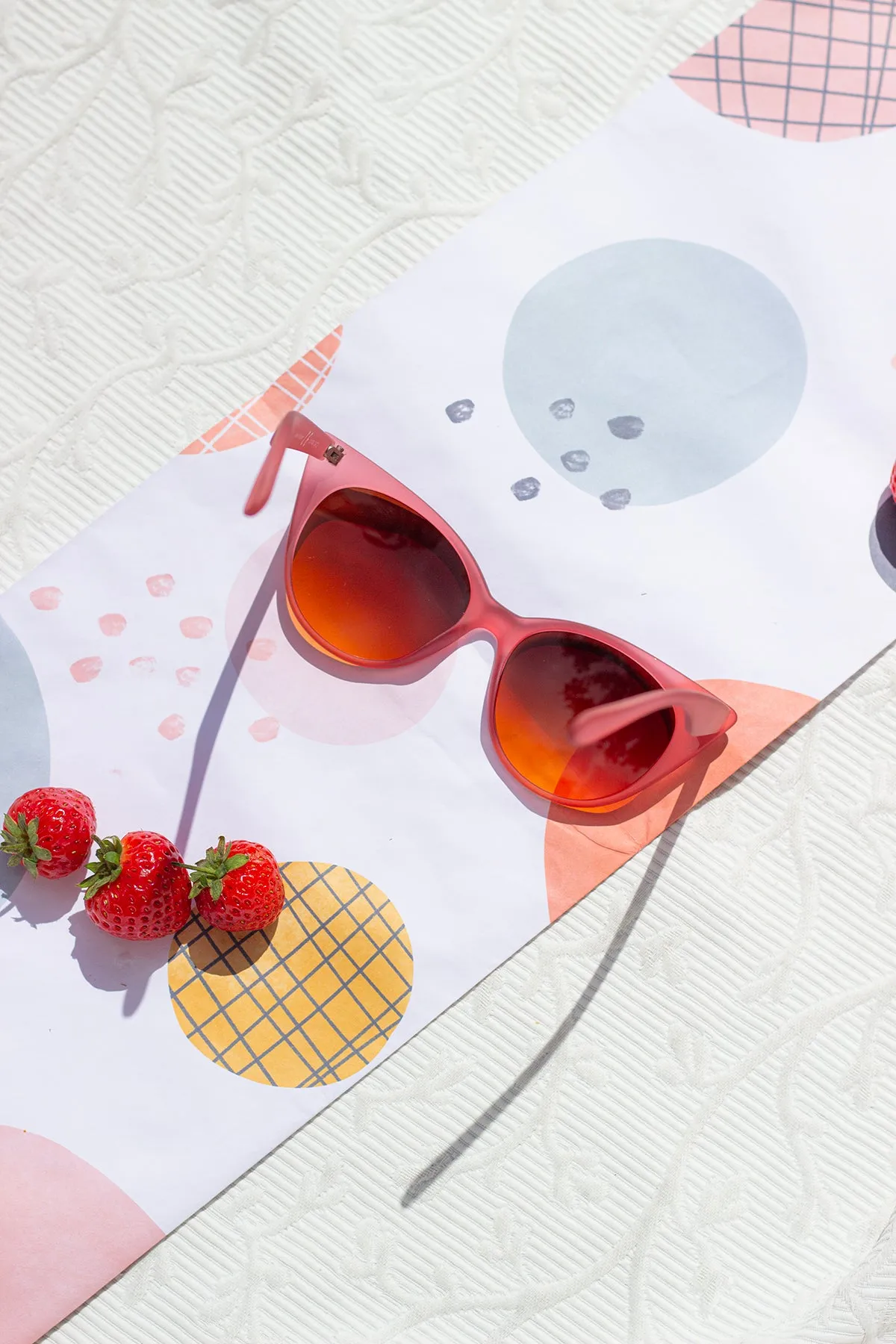 Oval Cat Eye Top Frame Sunglasses