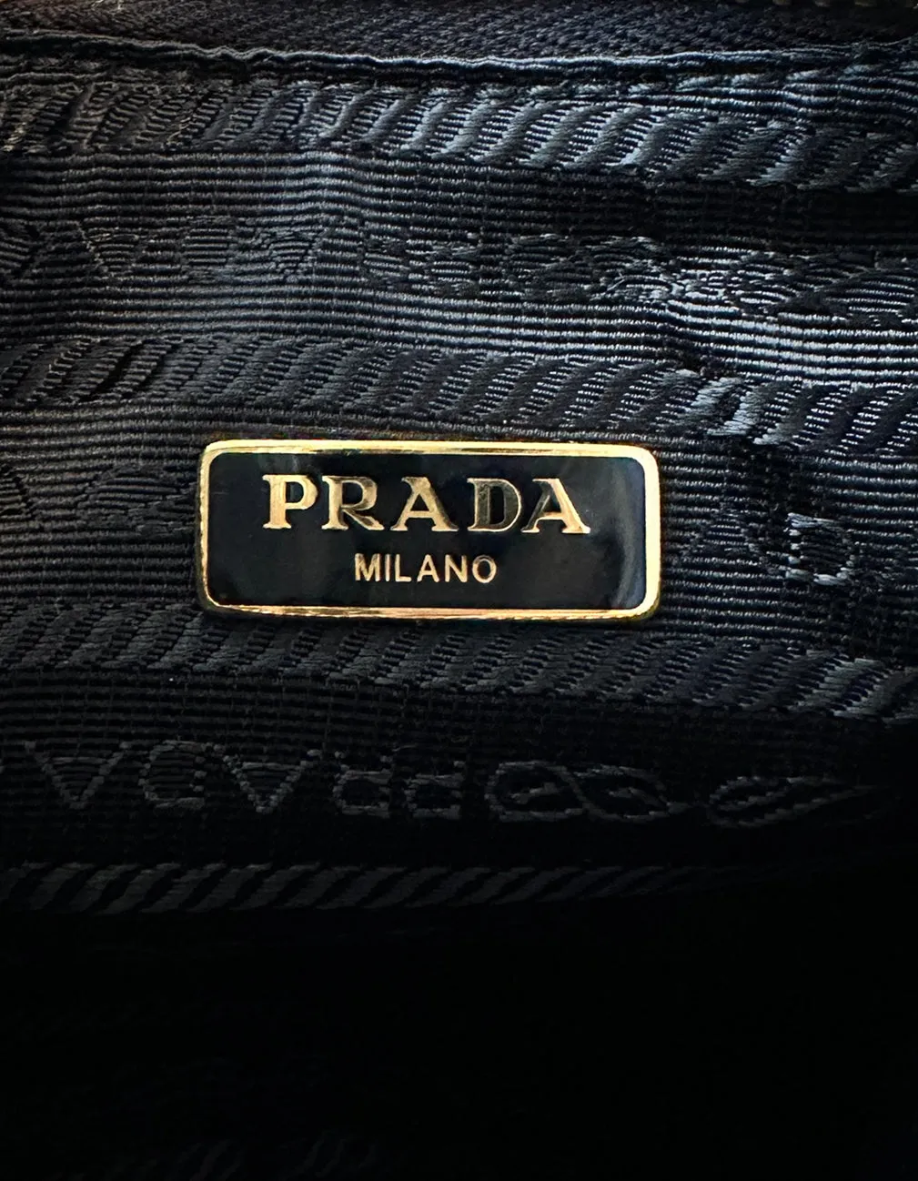 Prada Black Saffiano Lux Leather Re-Edition 2005 Crossbody Bag