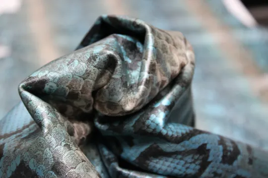 PYTHON PRINTED LEATHER Blue Metallic: Genuine Leather 2.5-3 oz. - Perfect for Handbags and Leather Crafts!