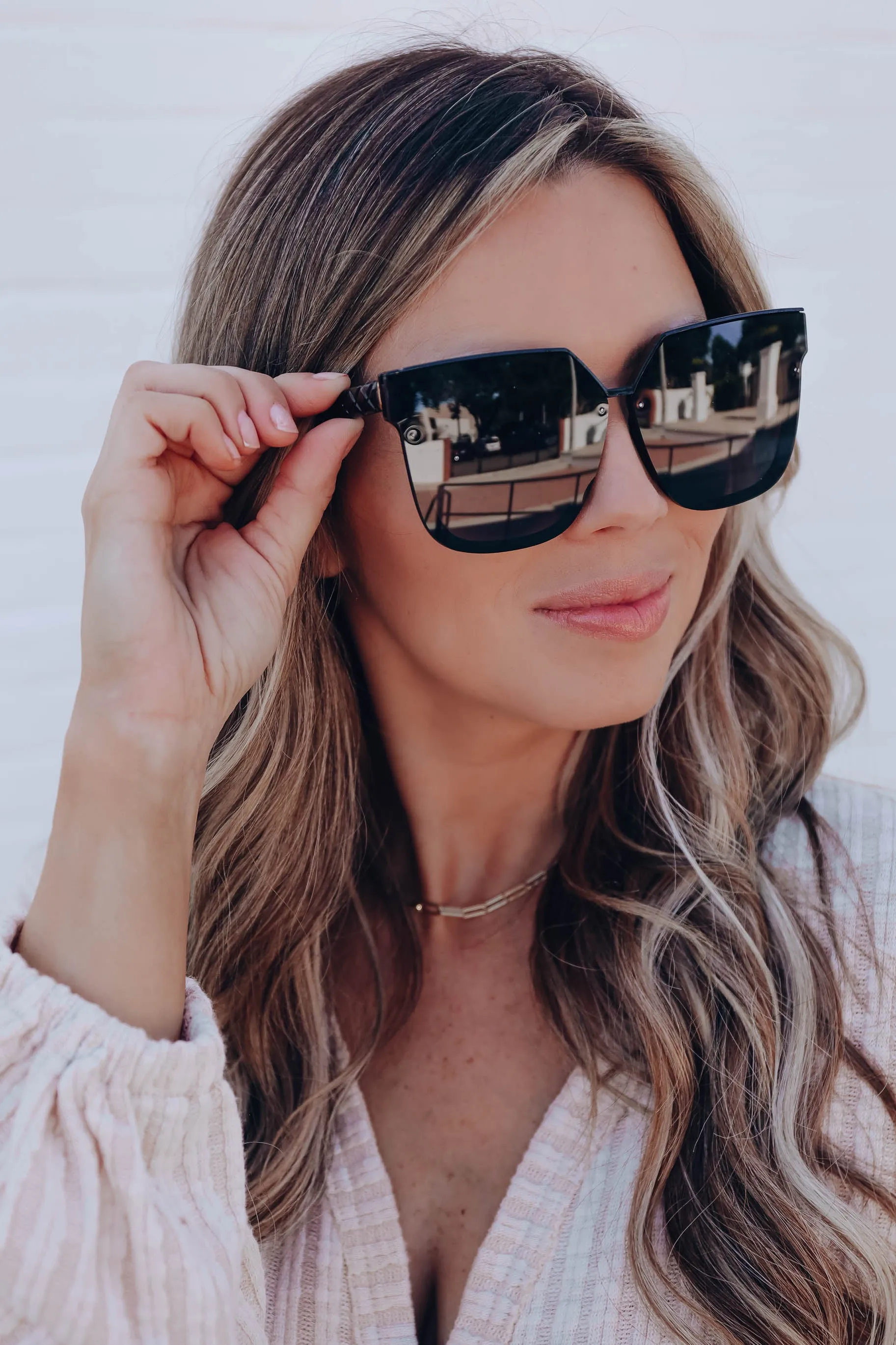 Radiant Square Sunglasses - Black