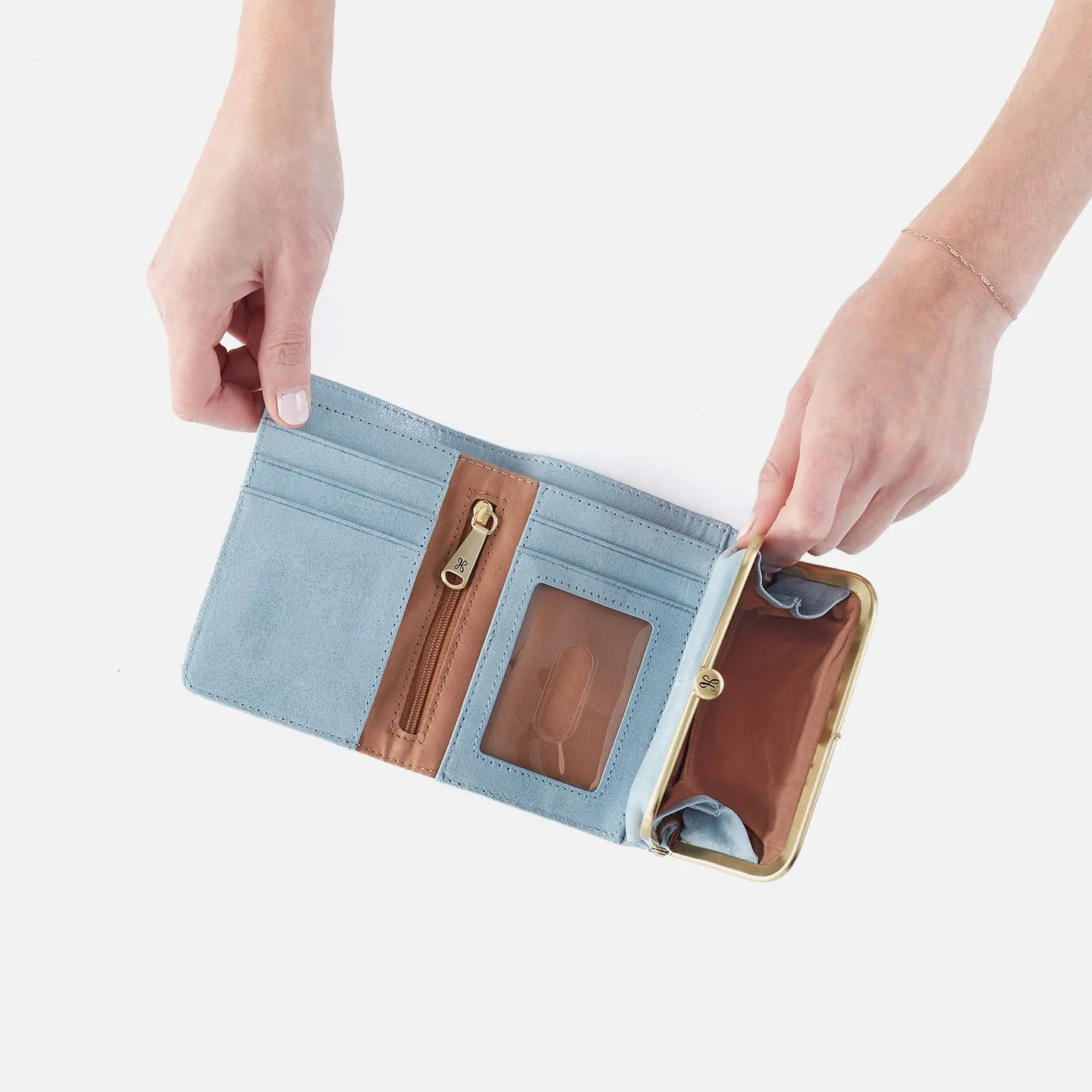 Robin Compact Wallet In Buffed Leather - Sky