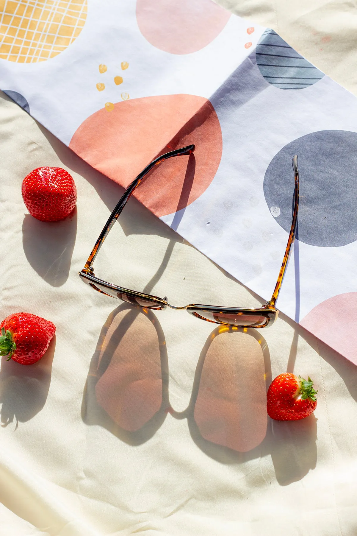 Supersize Cat Eye Sunglasses