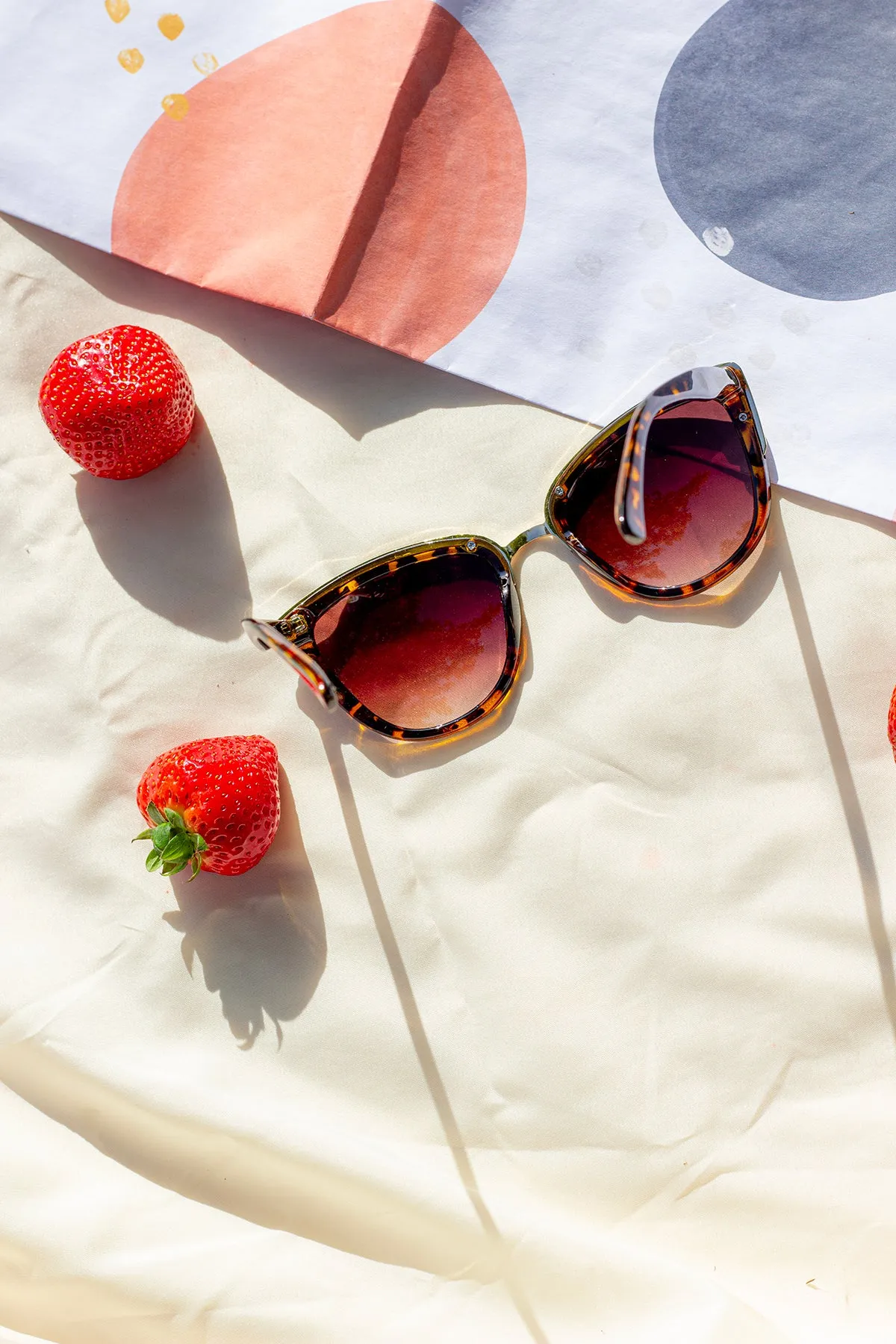 Supersize Cat Eye Sunglasses