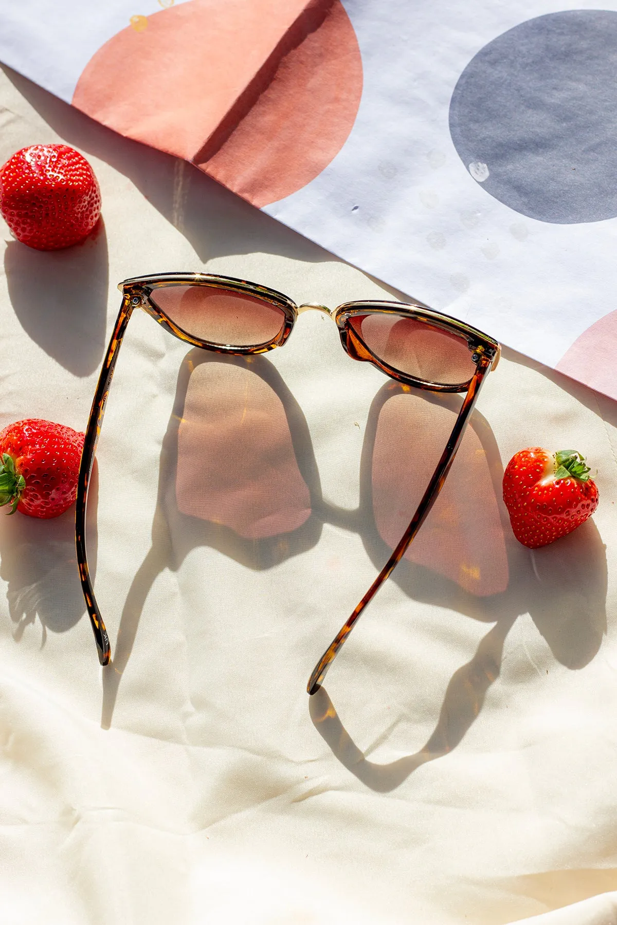 Supersize Cat Eye Sunglasses