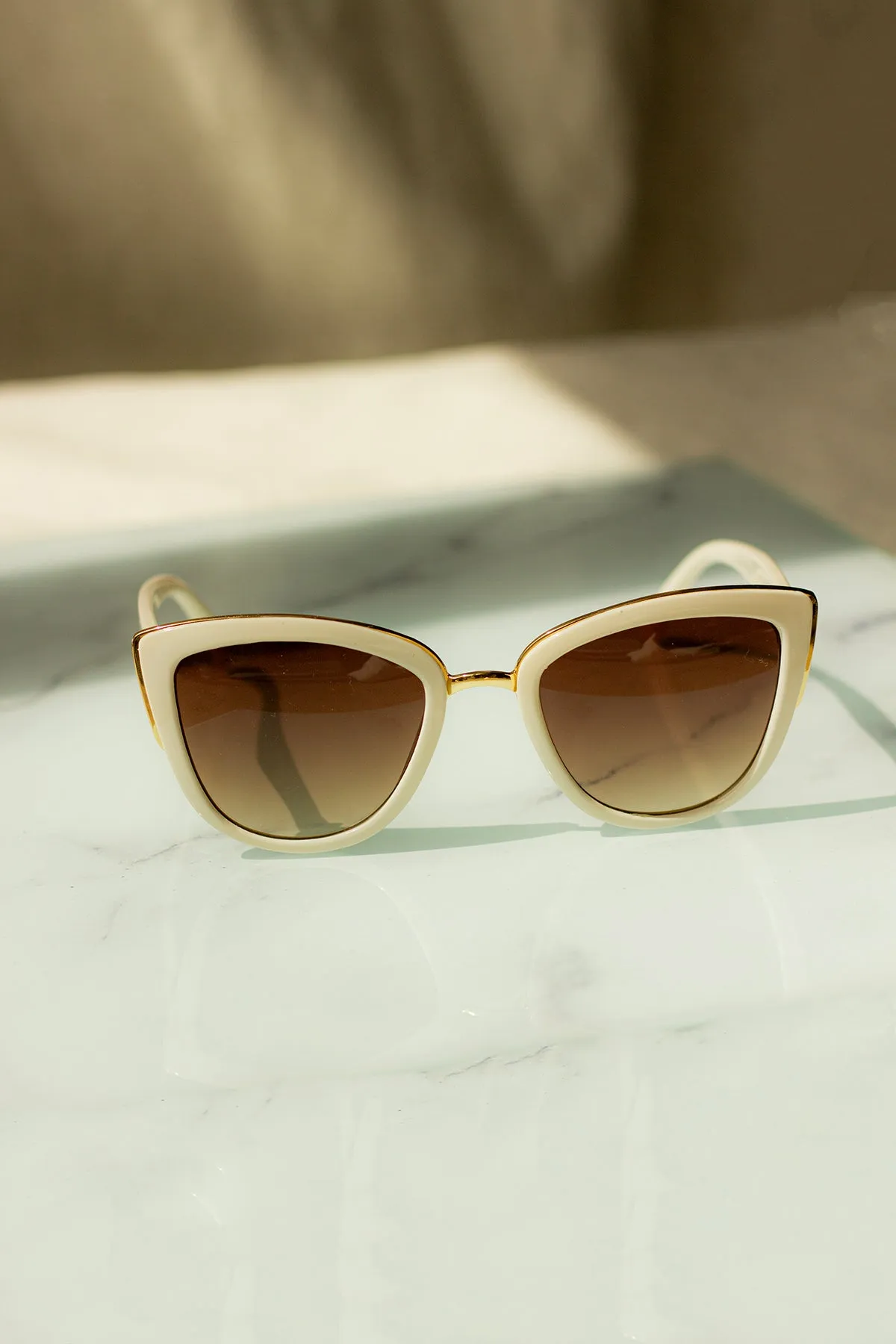 Supersize Cat Eye Sunglasses
