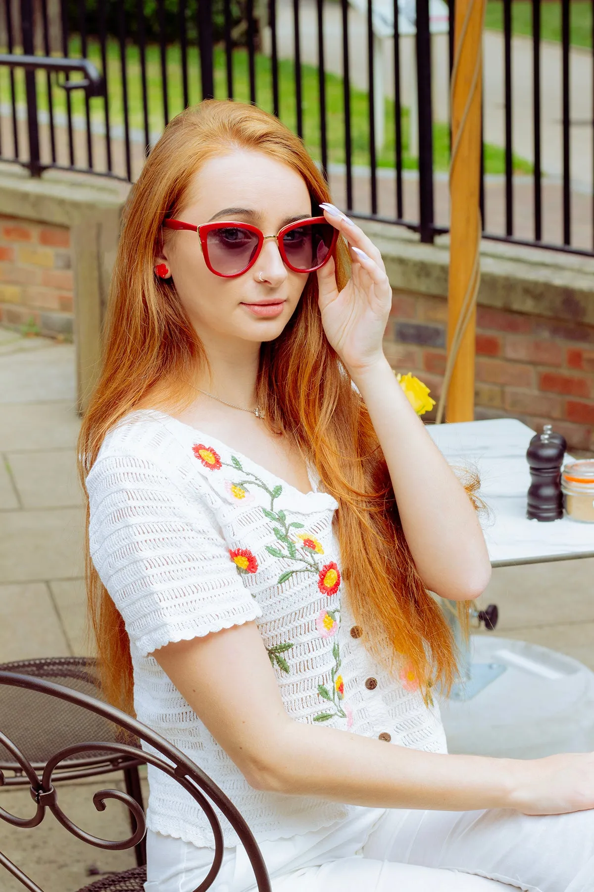 Supersize Cat Eye Sunglasses
