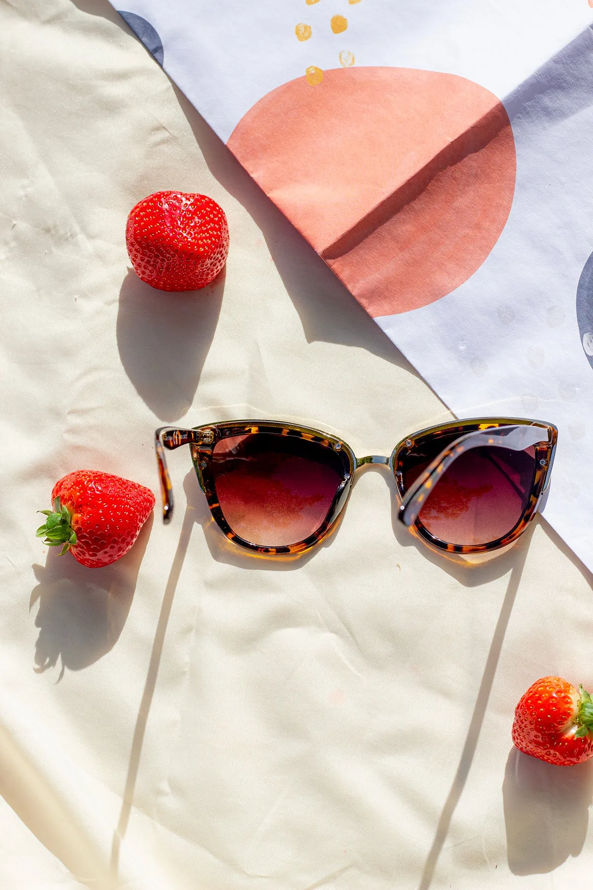 Supersize Cat Eye Sunglasses