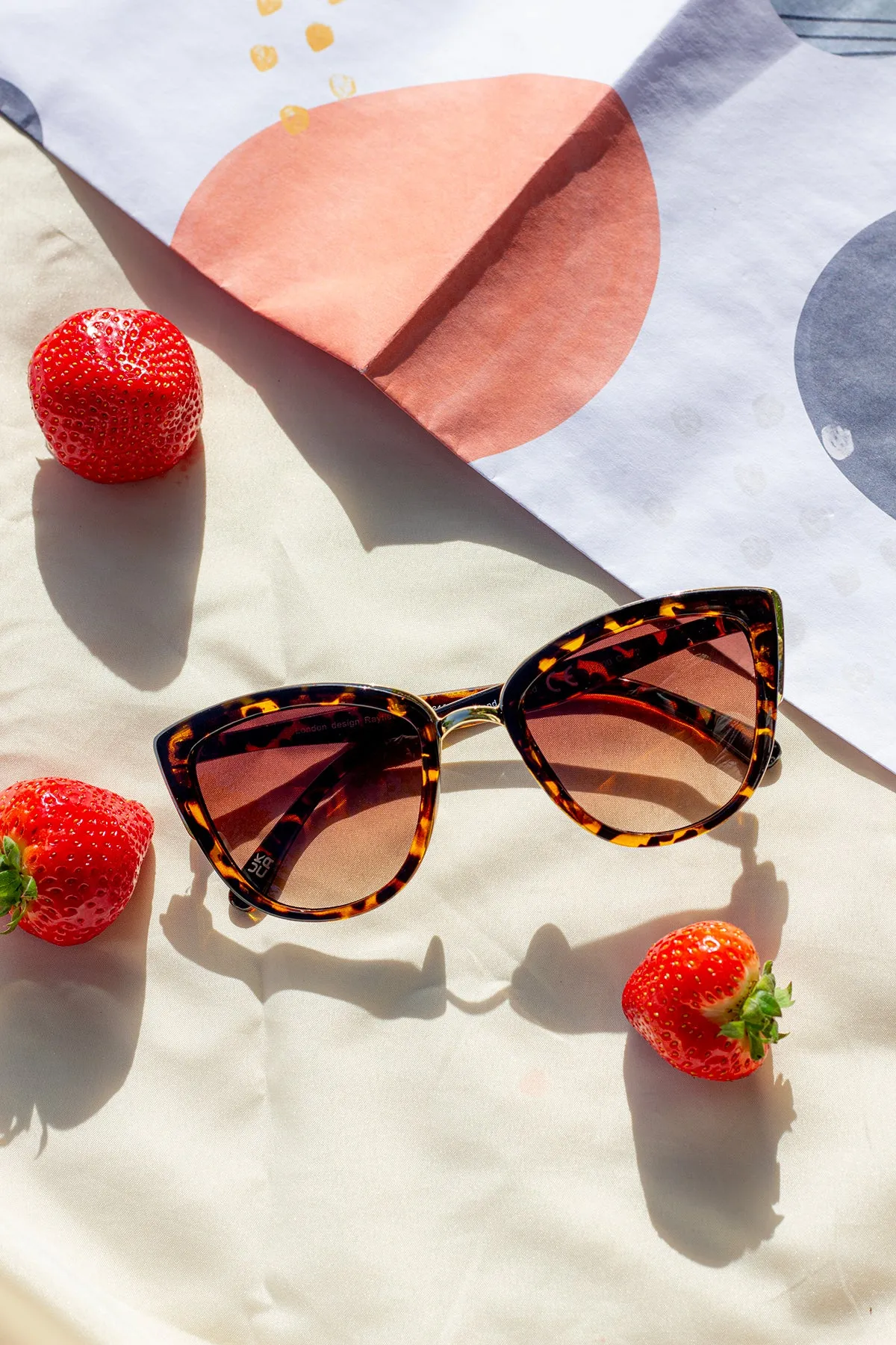 Supersize Cat Eye Sunglasses