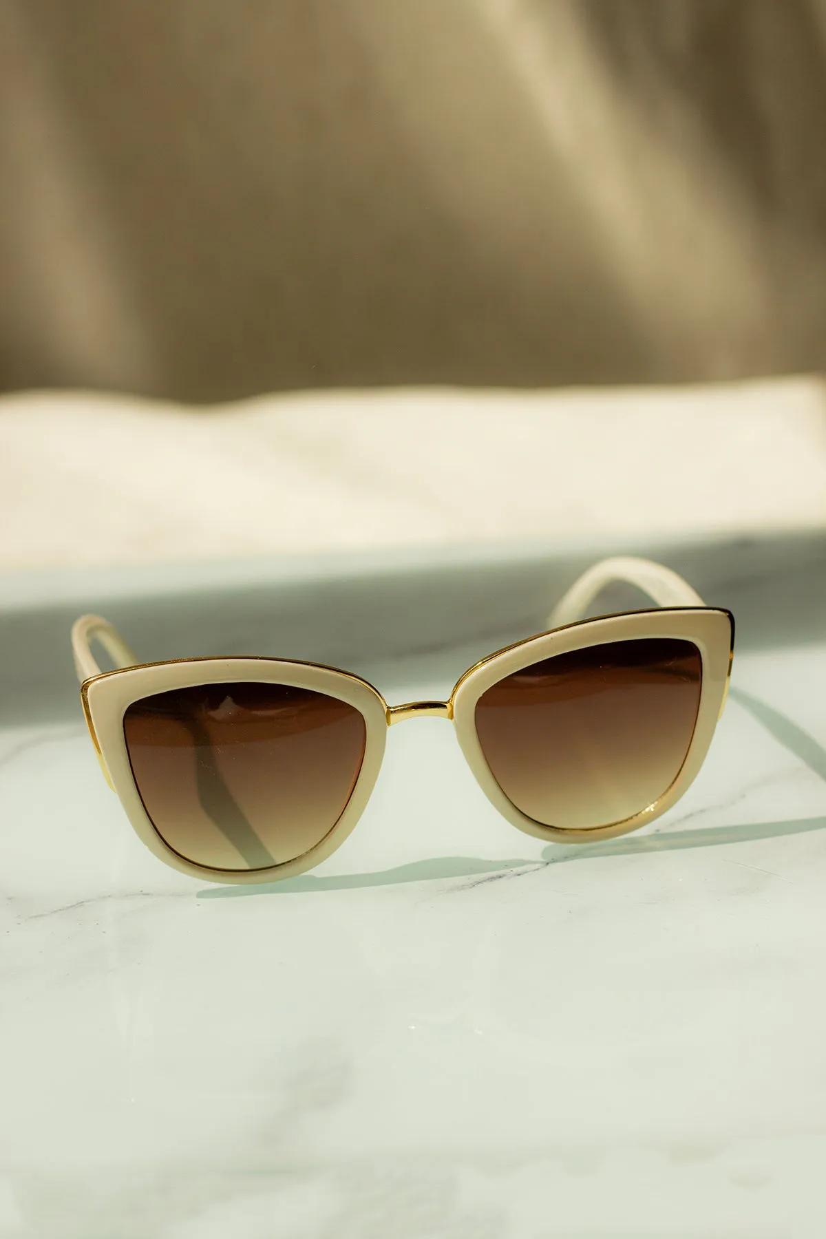 Supersize Cat Eye Sunglasses