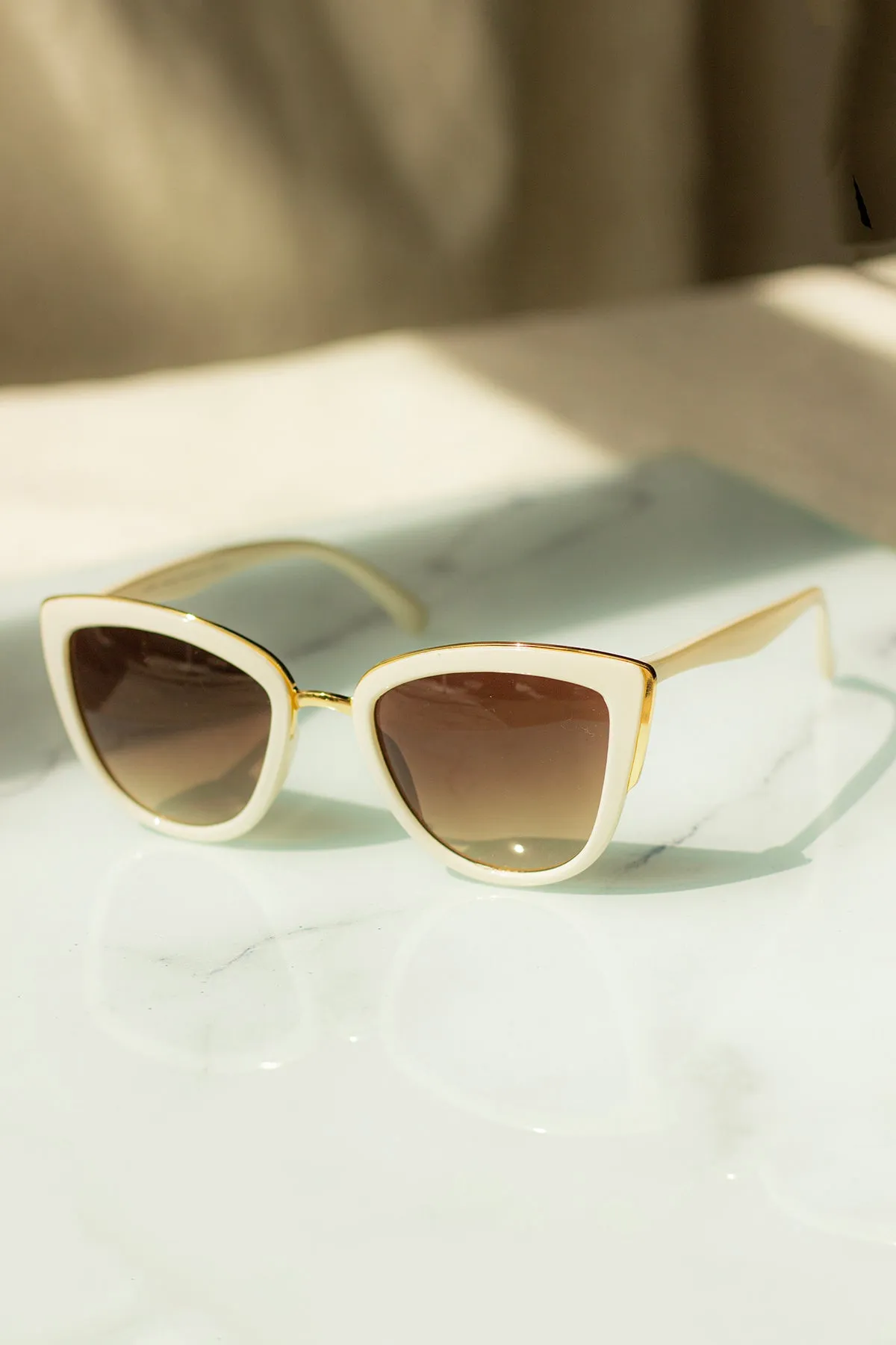 Supersize Cat Eye Sunglasses