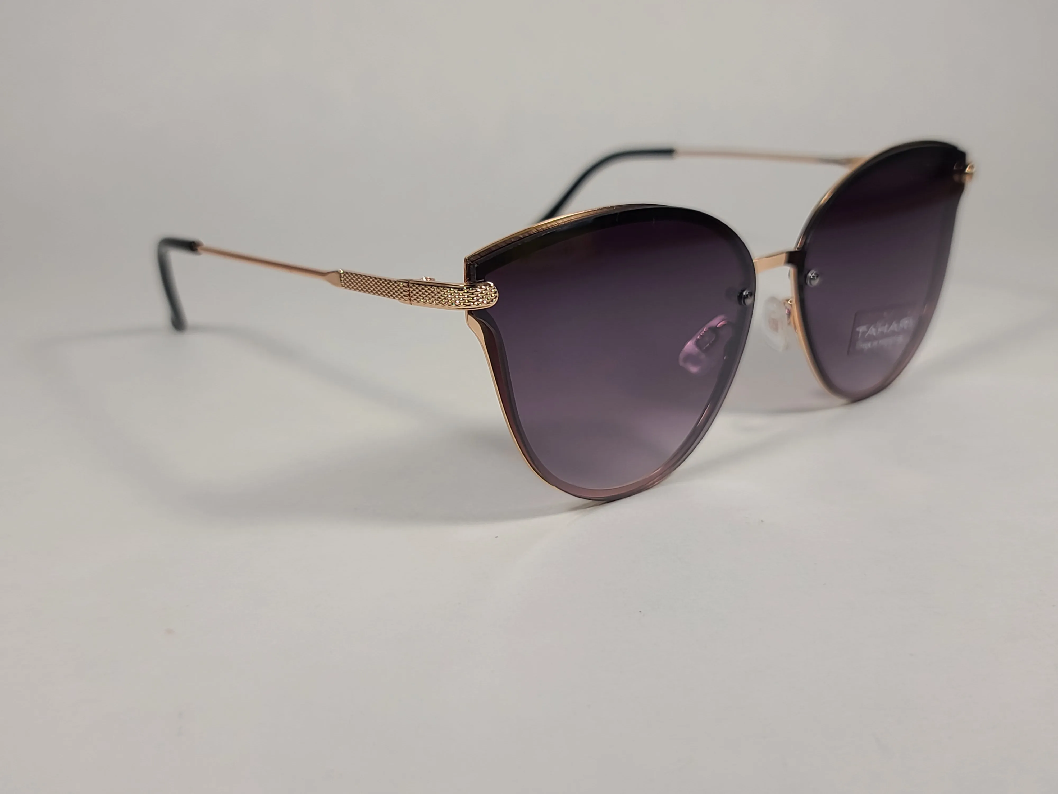 Tahari Rimless Cat Eye Sunglasses Black Gold Frame Gray Gradient Lens TH725 GLDOX