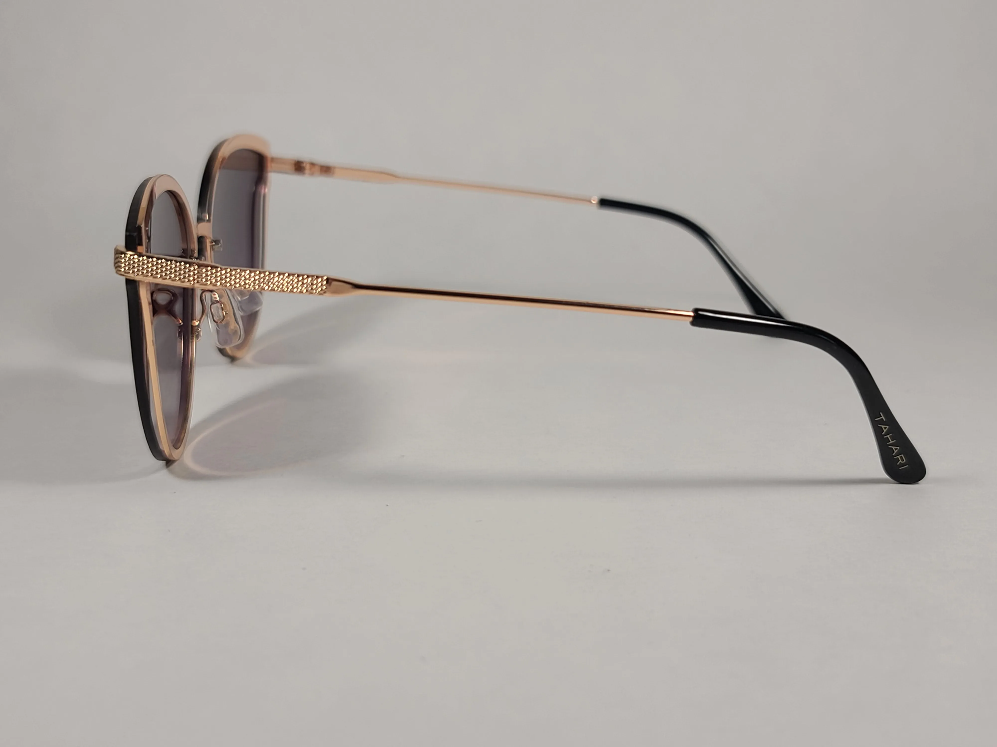 Tahari Rimless Cat Eye Sunglasses Black Gold Frame Gray Gradient Lens TH725 GLDOX