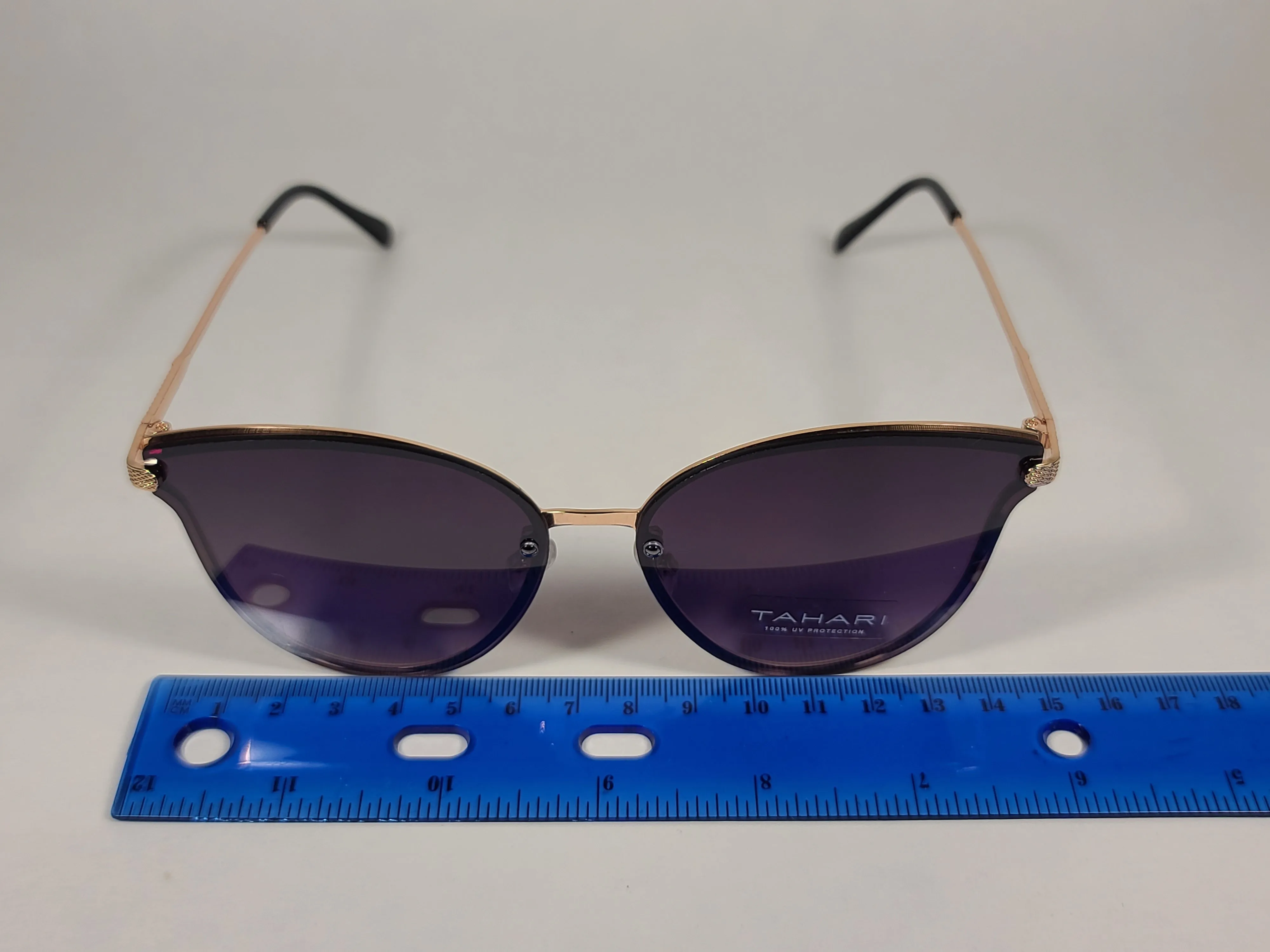 Tahari Rimless Cat Eye Sunglasses Black Gold Frame Gray Gradient Lens TH725 GLDOX