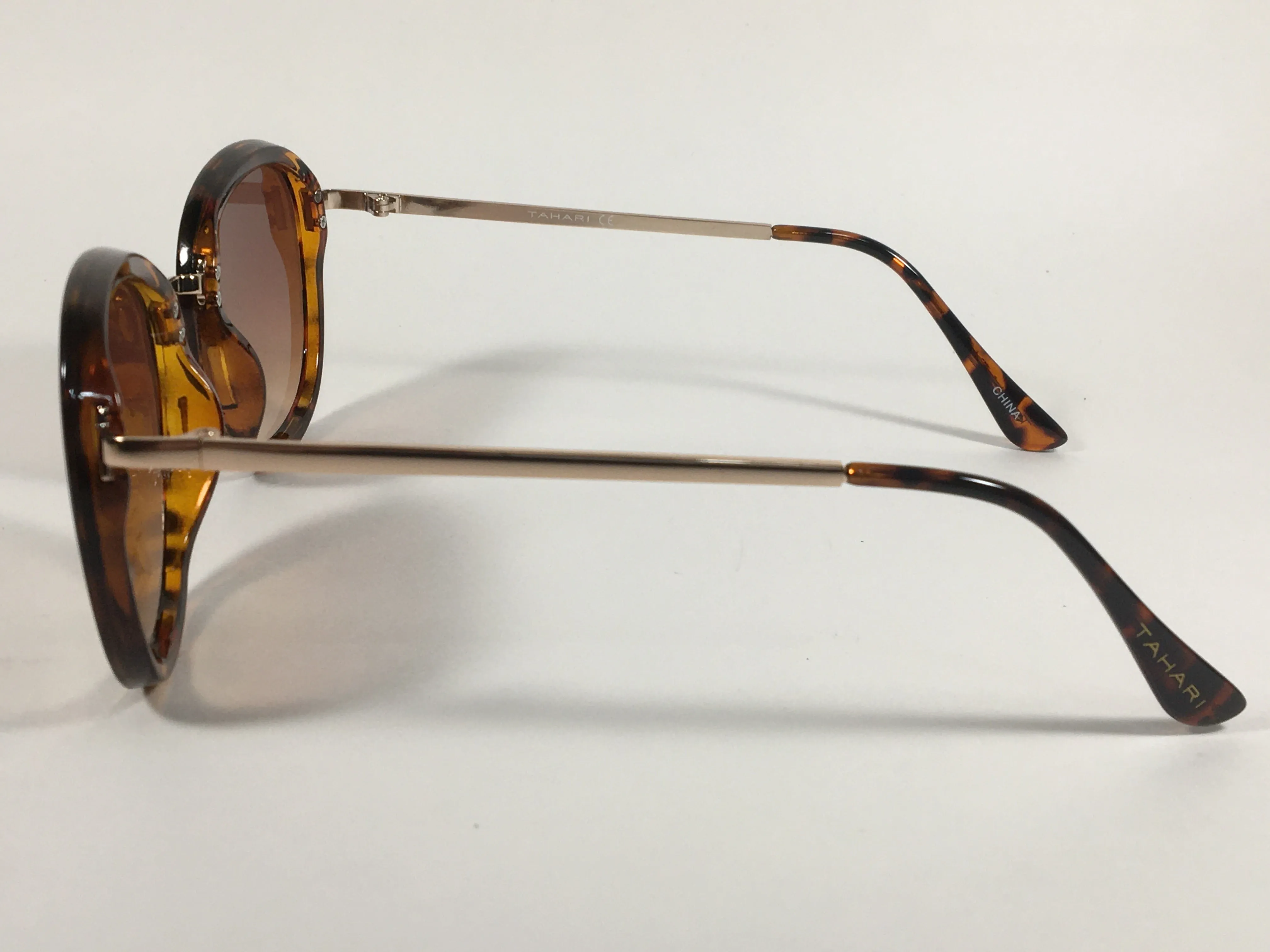 Tahari Rounded Aviator Sunglasses Brown Tortoise And Gold Frame Brown Gradient Lens TH734 TSGLD